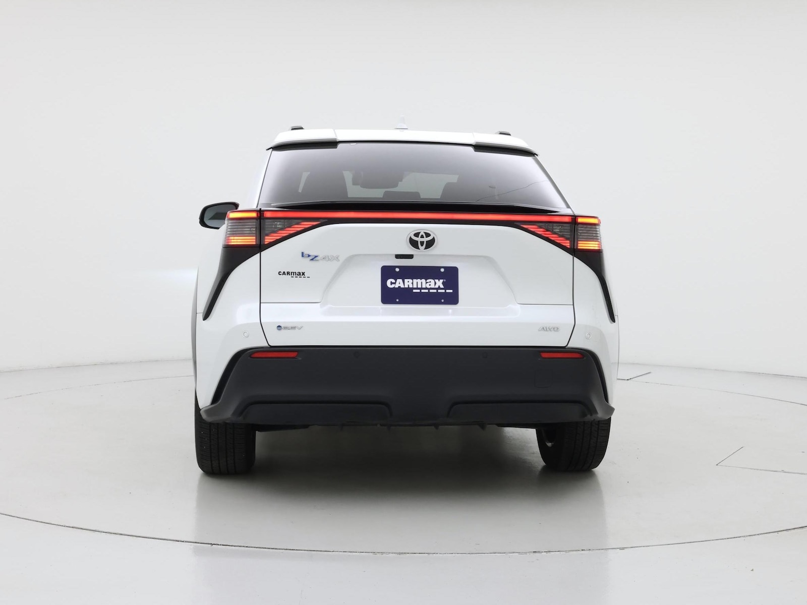 2024 Toyota bZ4X XLE - Photo 7