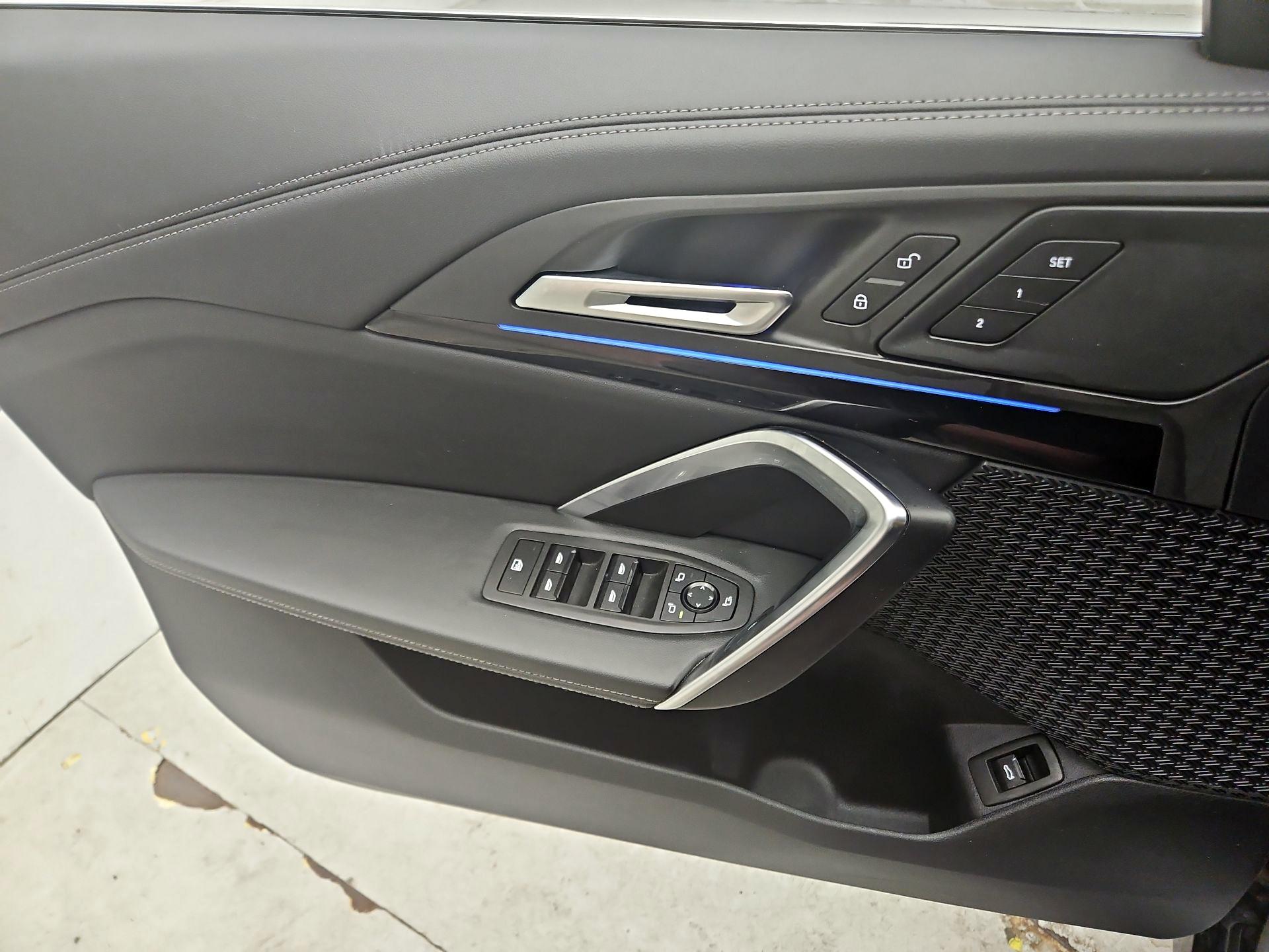 Thumbnail: 2025 BMW X1 - 12