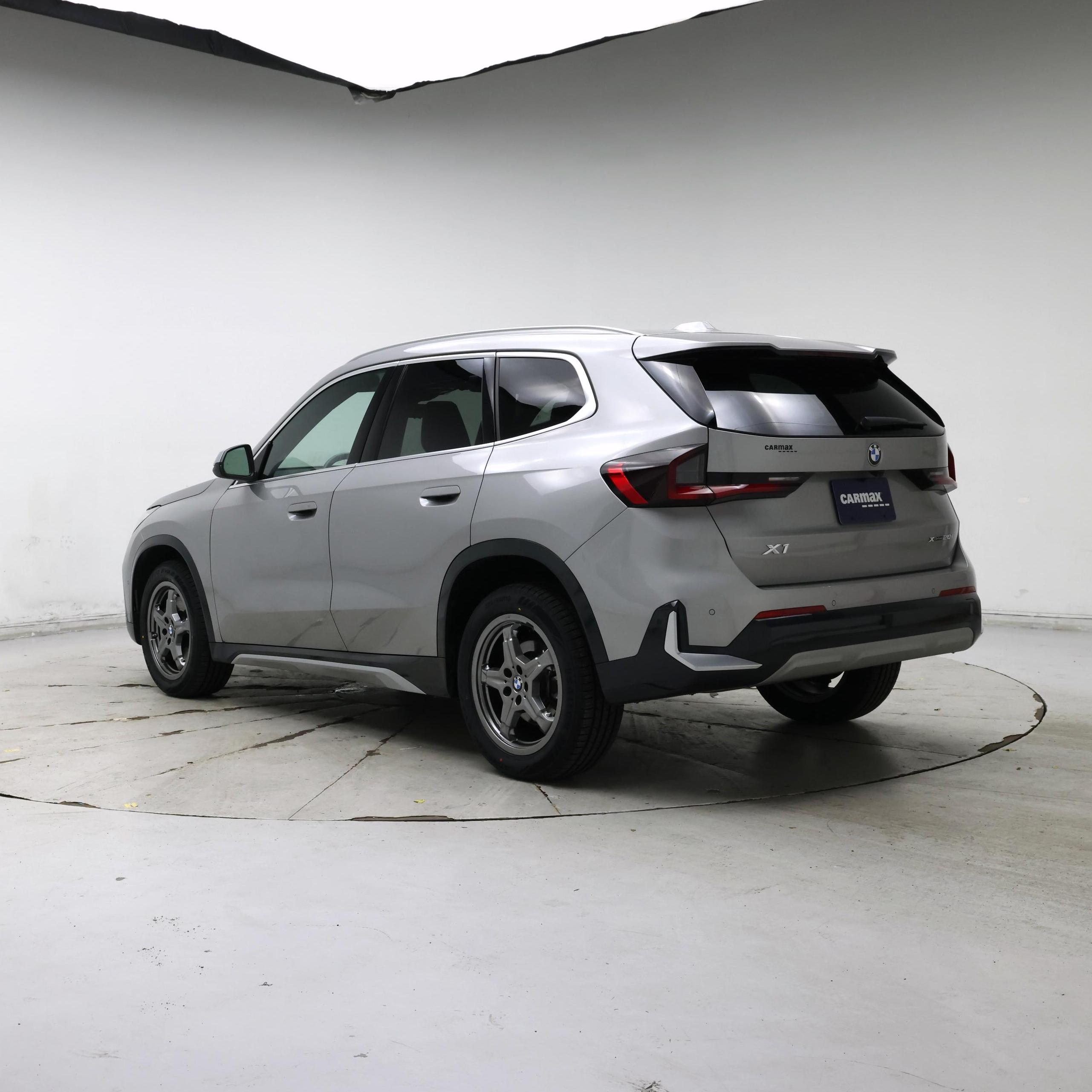 Thumbnail: 2025 BMW X1 - 2