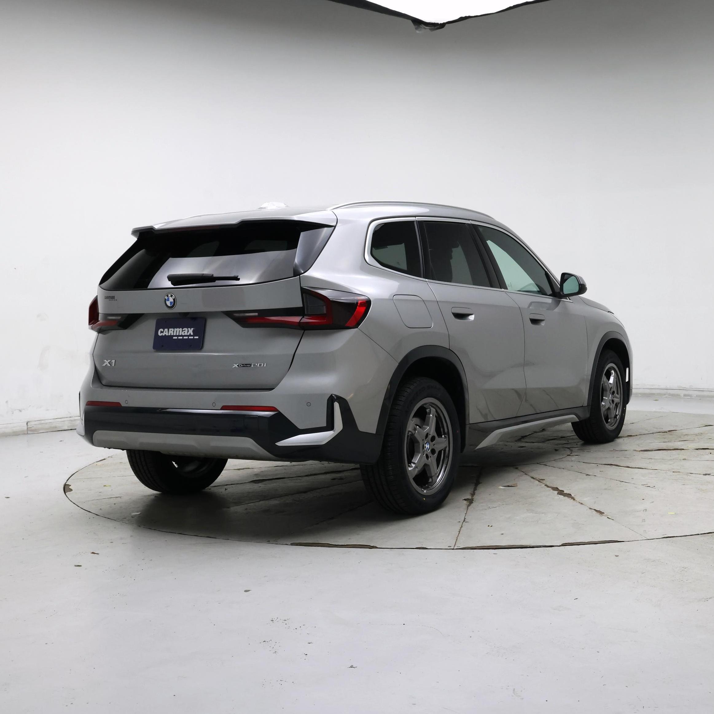 Thumbnail: 2025 BMW X1 - 8