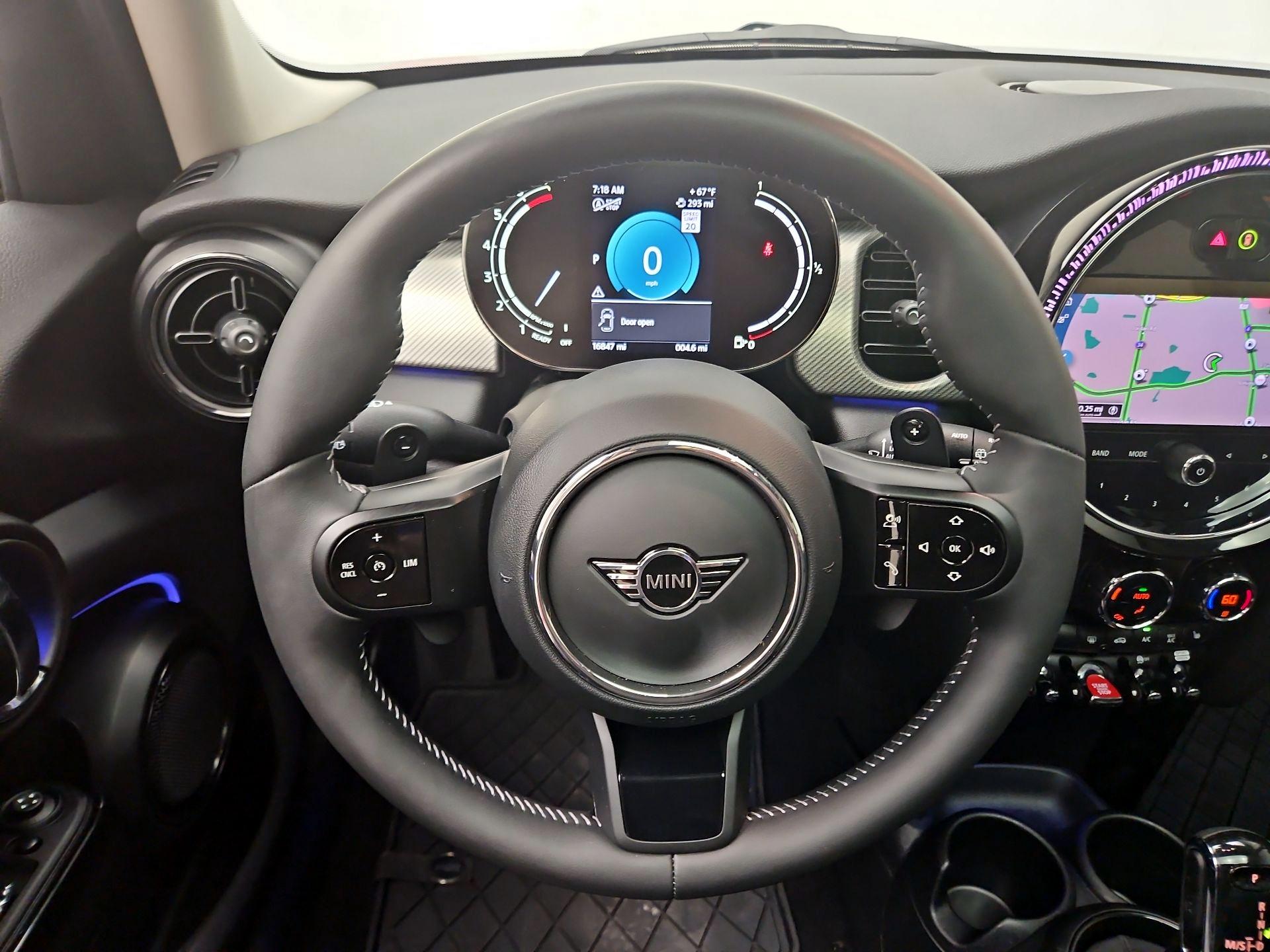 Thumbnail: 2024 MINI Cooper Hardtop - 10