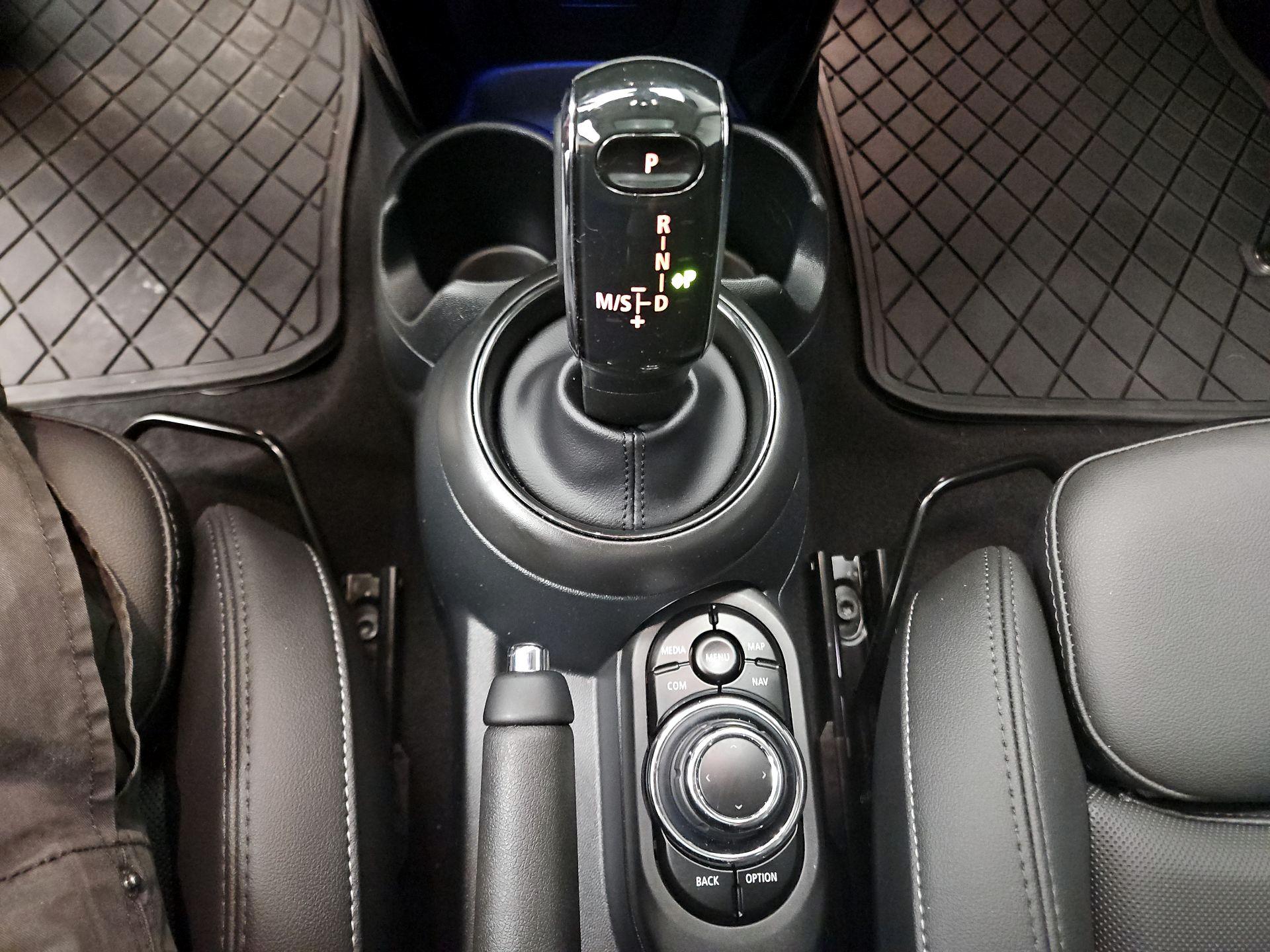 Thumbnail: 2024 MINI Cooper Hardtop - 18