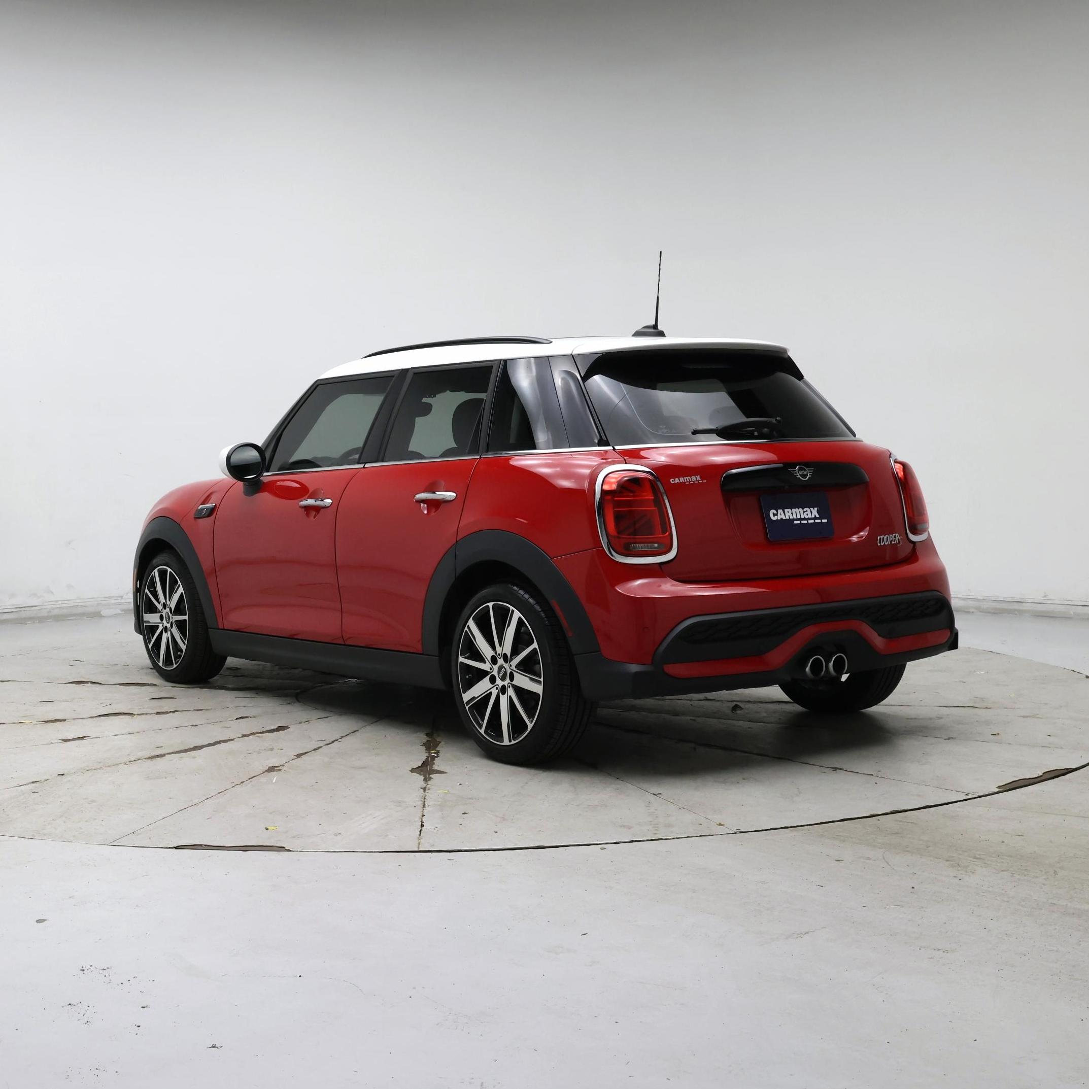 Thumbnail: 2024 MINI Cooper Hardtop - 2