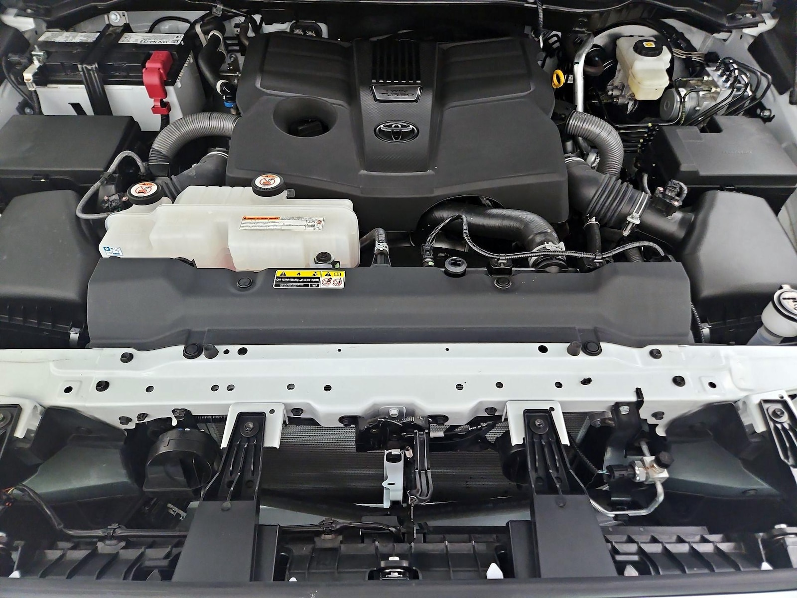 2024 Toyota Tundra Limited - Photo 22