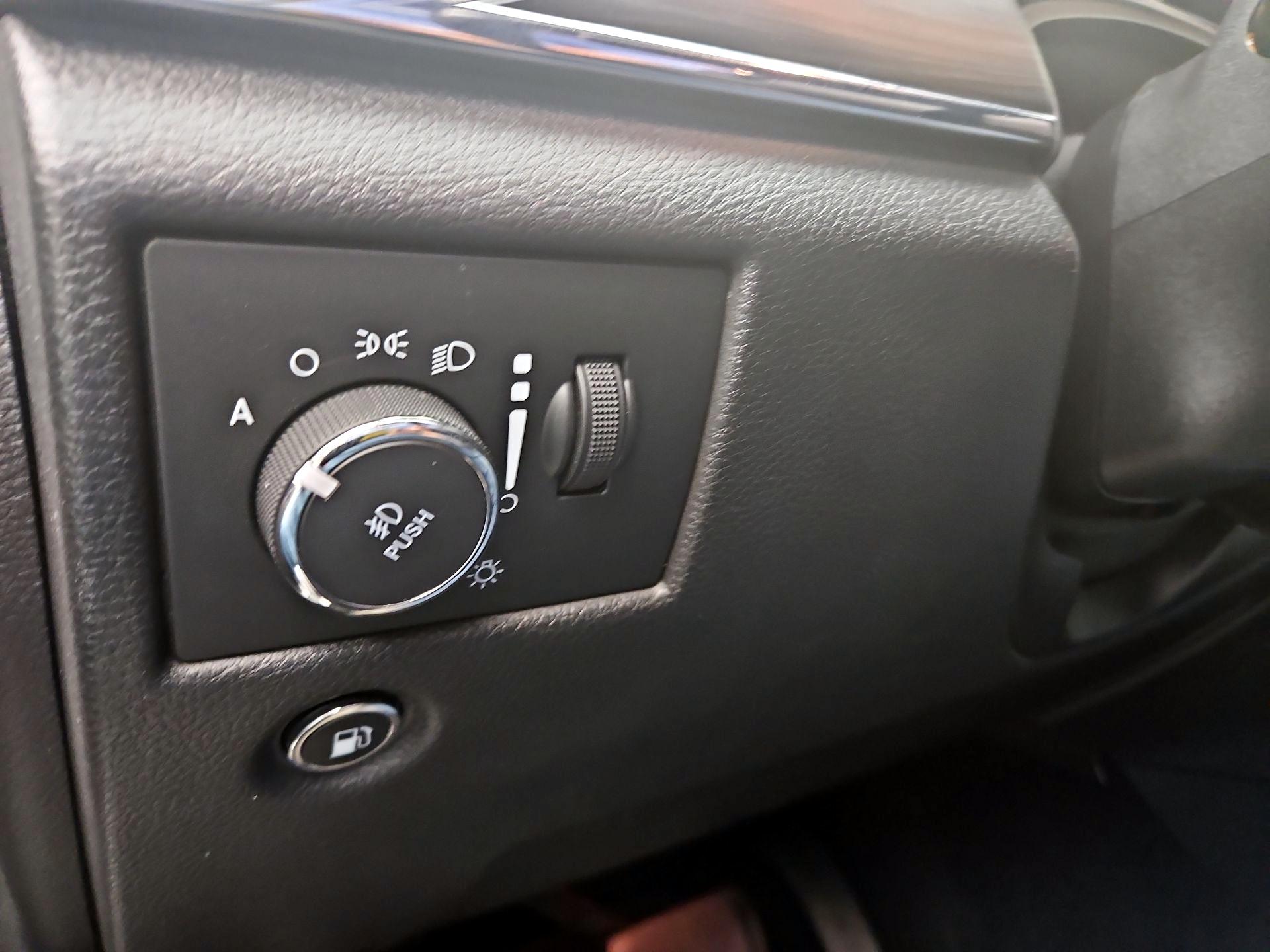 Thumbnail: 2021 Jeep Grand Cherokee - 13