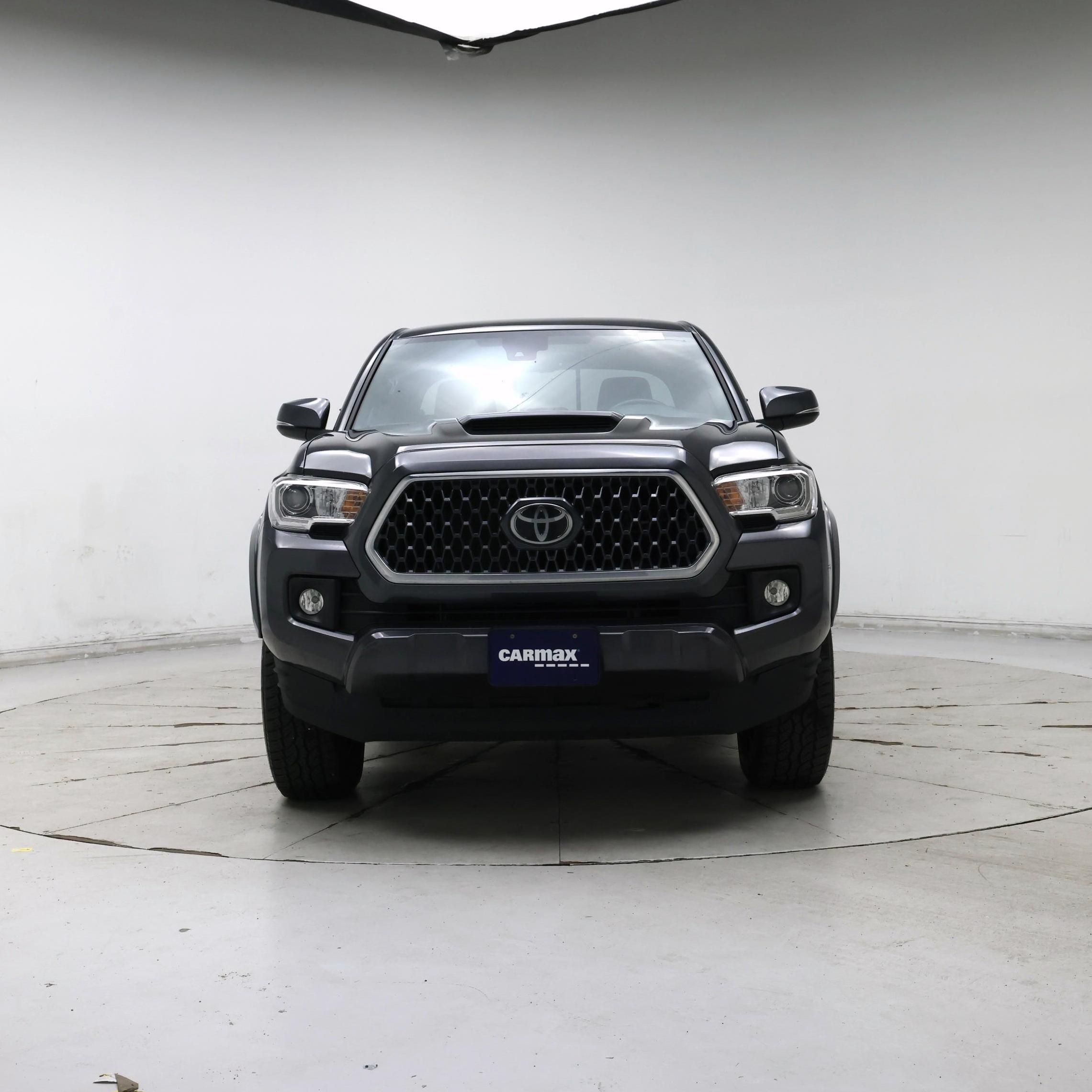 Thumbnail: 2019 Toyota Tacoma - 5