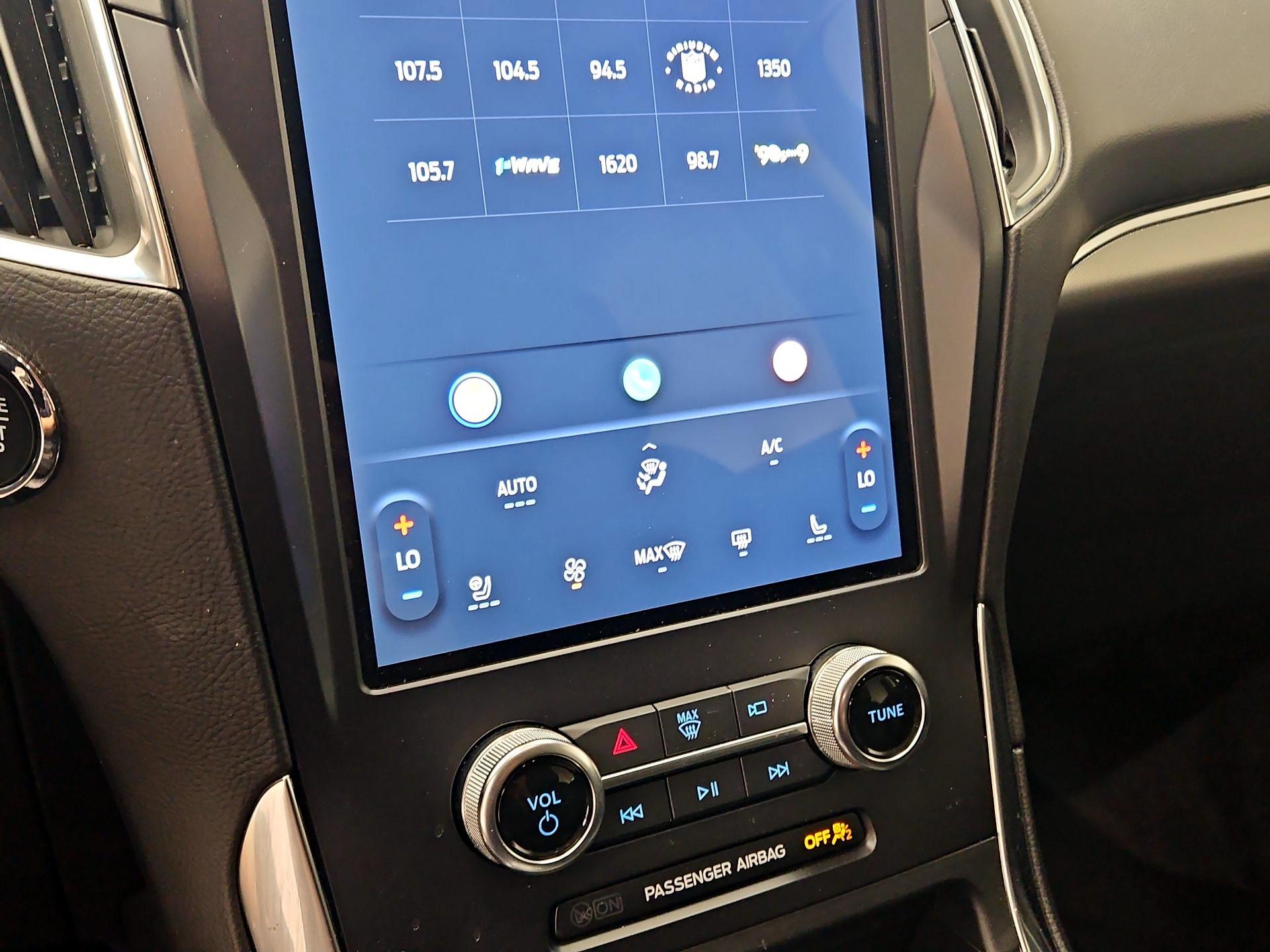 Thumbnail: 2024 Ford Edge - 16