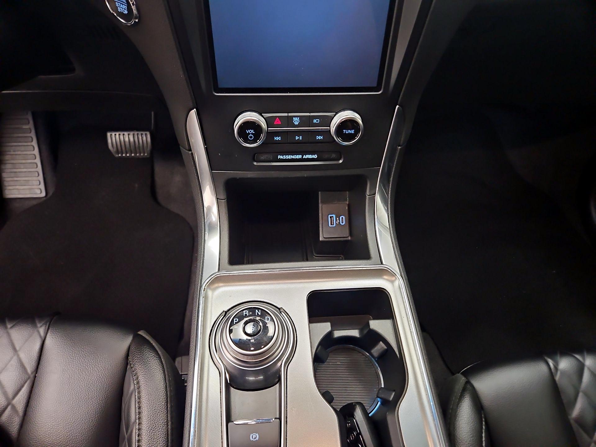Thumbnail: 2024 Ford Edge - 17