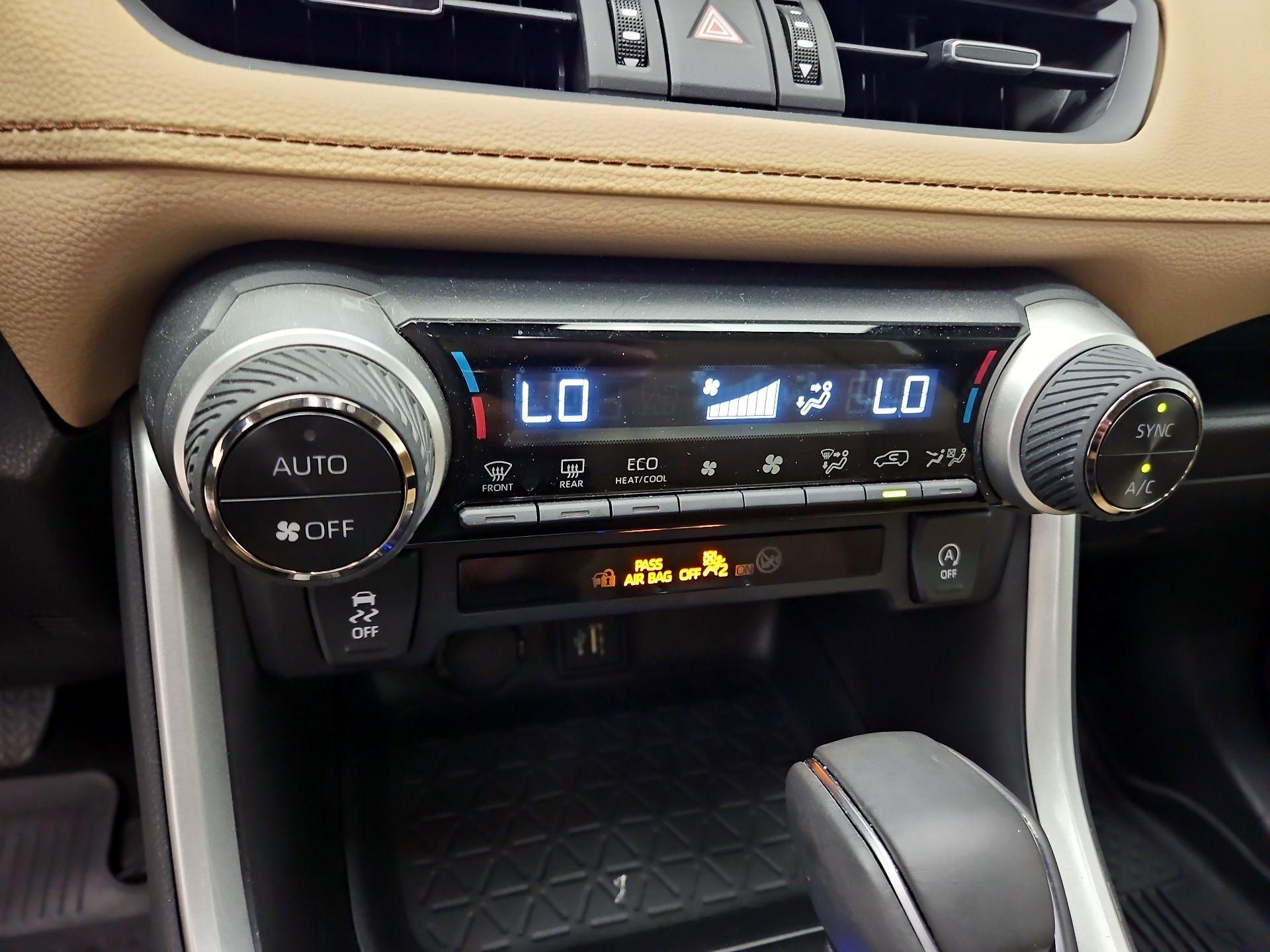Thumbnail: 2025 Toyota RAV4 - 16