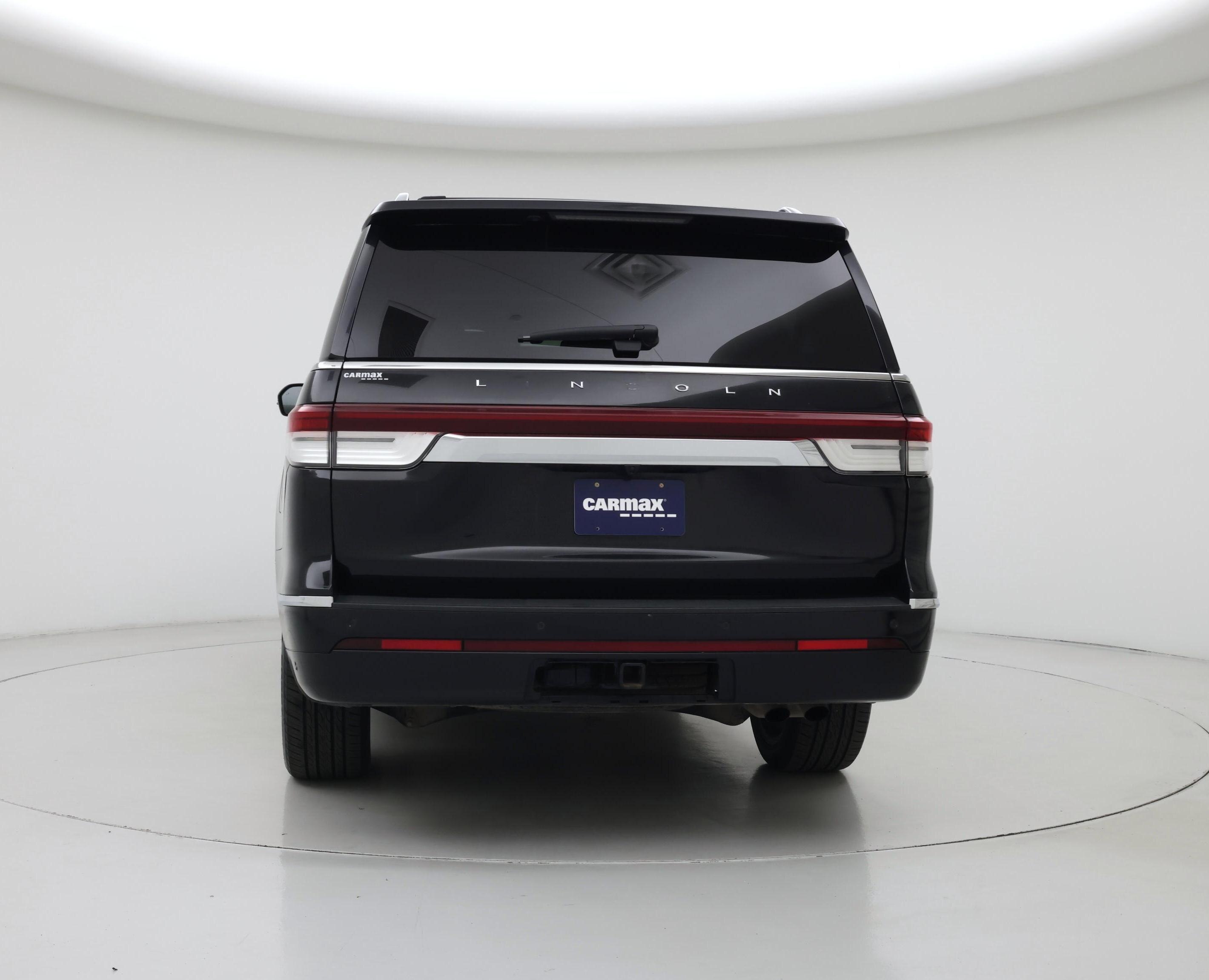 Thumbnail: 2023 Lincoln Navigator L - 6