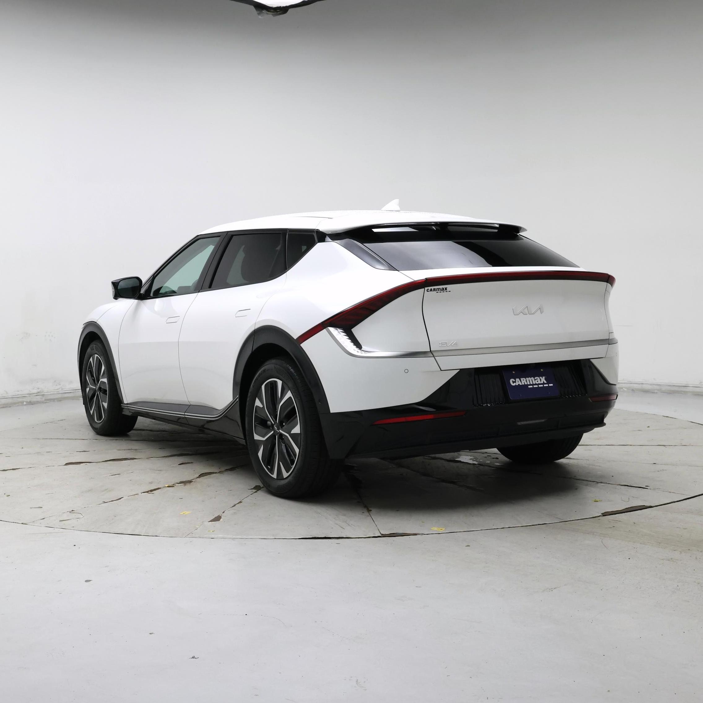 Thumbnail: 2023 Kia EV6 - 2