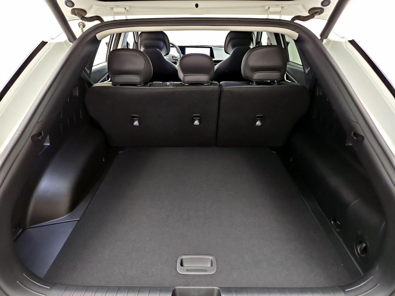 2023 Kia EV6 Wind - Photo 22