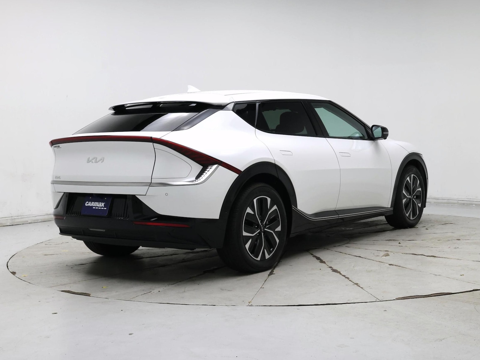 2023 Kia EV6 Wind - Photo 9