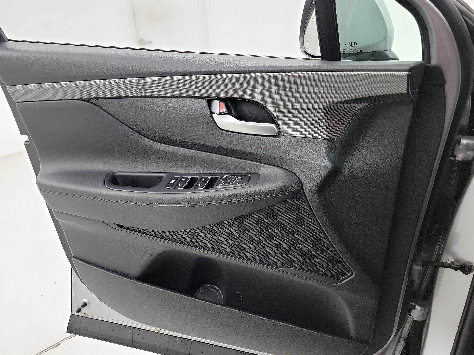 Thumbnail: 2023 Hyundai Santa Fe - 12