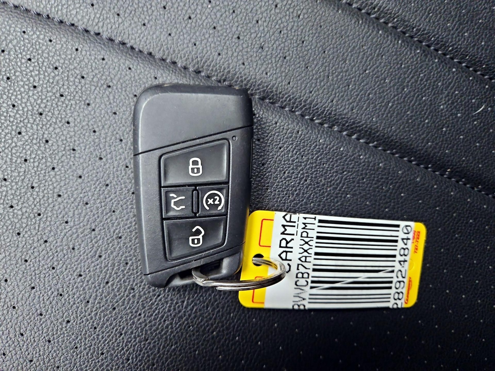 2023 Volkswagen Tiguan SE R-LINE BLACK - Photo 26