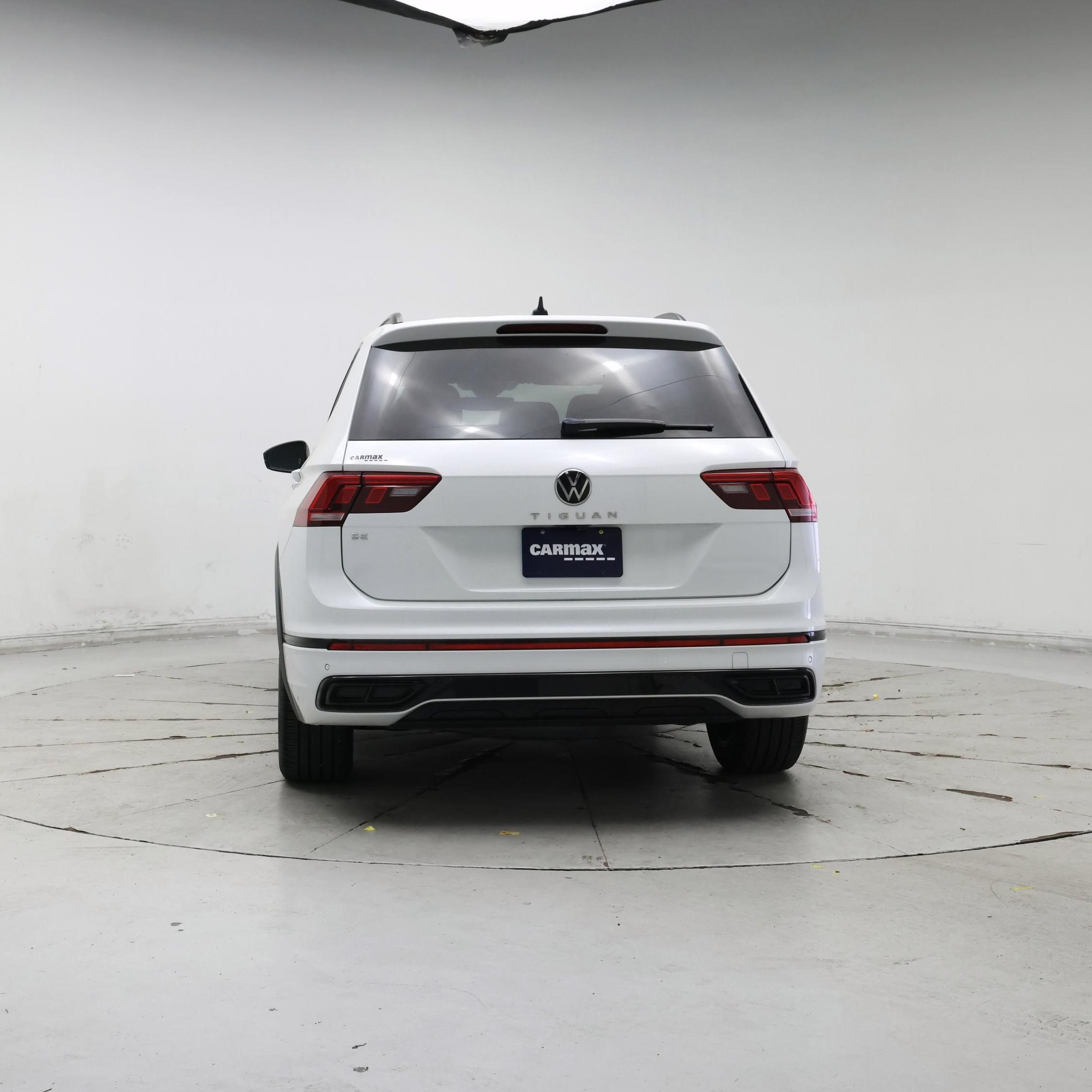 Thumbnail: 2023 Volkswagen Tiguan - 6
