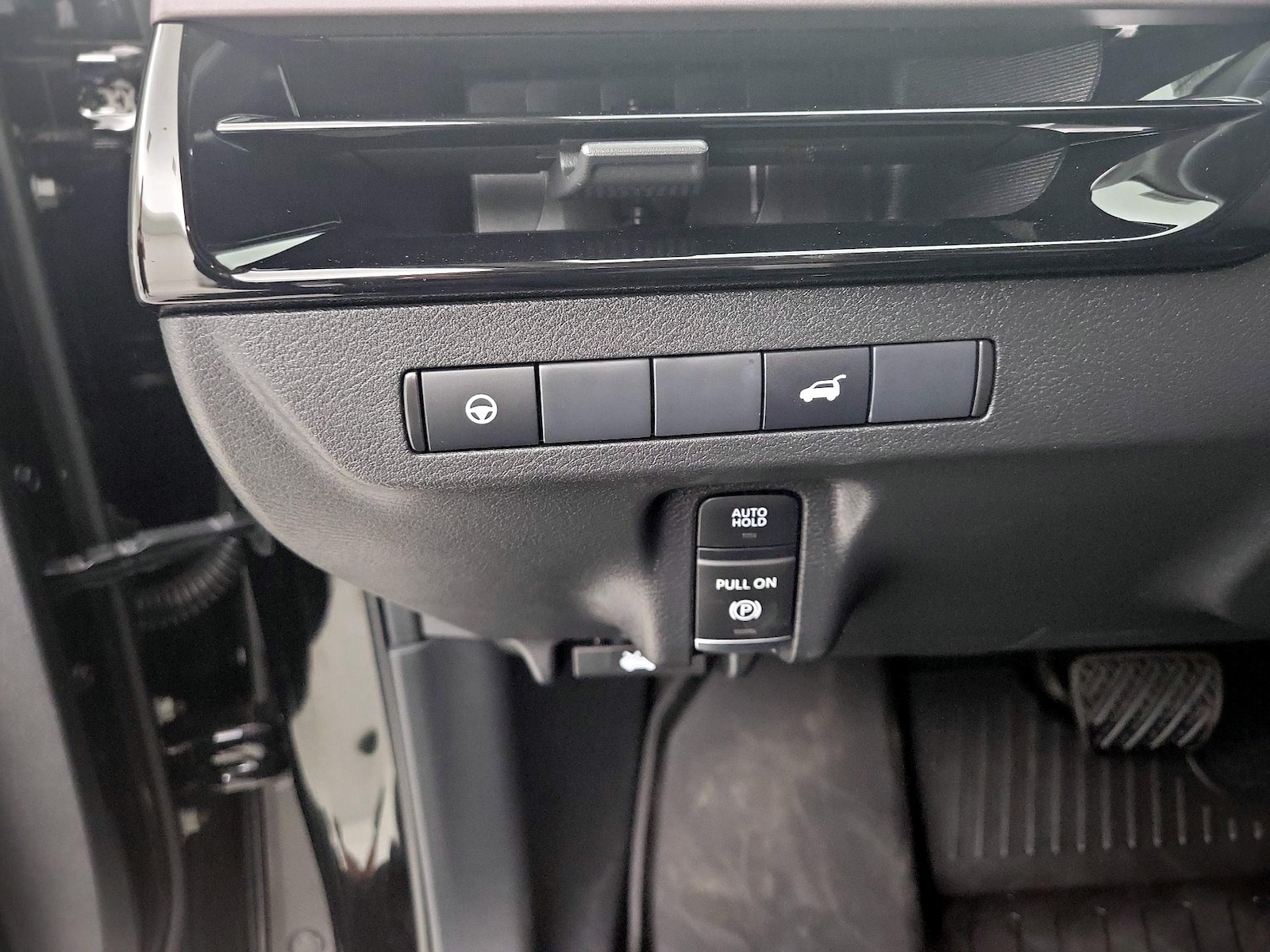 2025 Nissan Murano SV - Photo 14