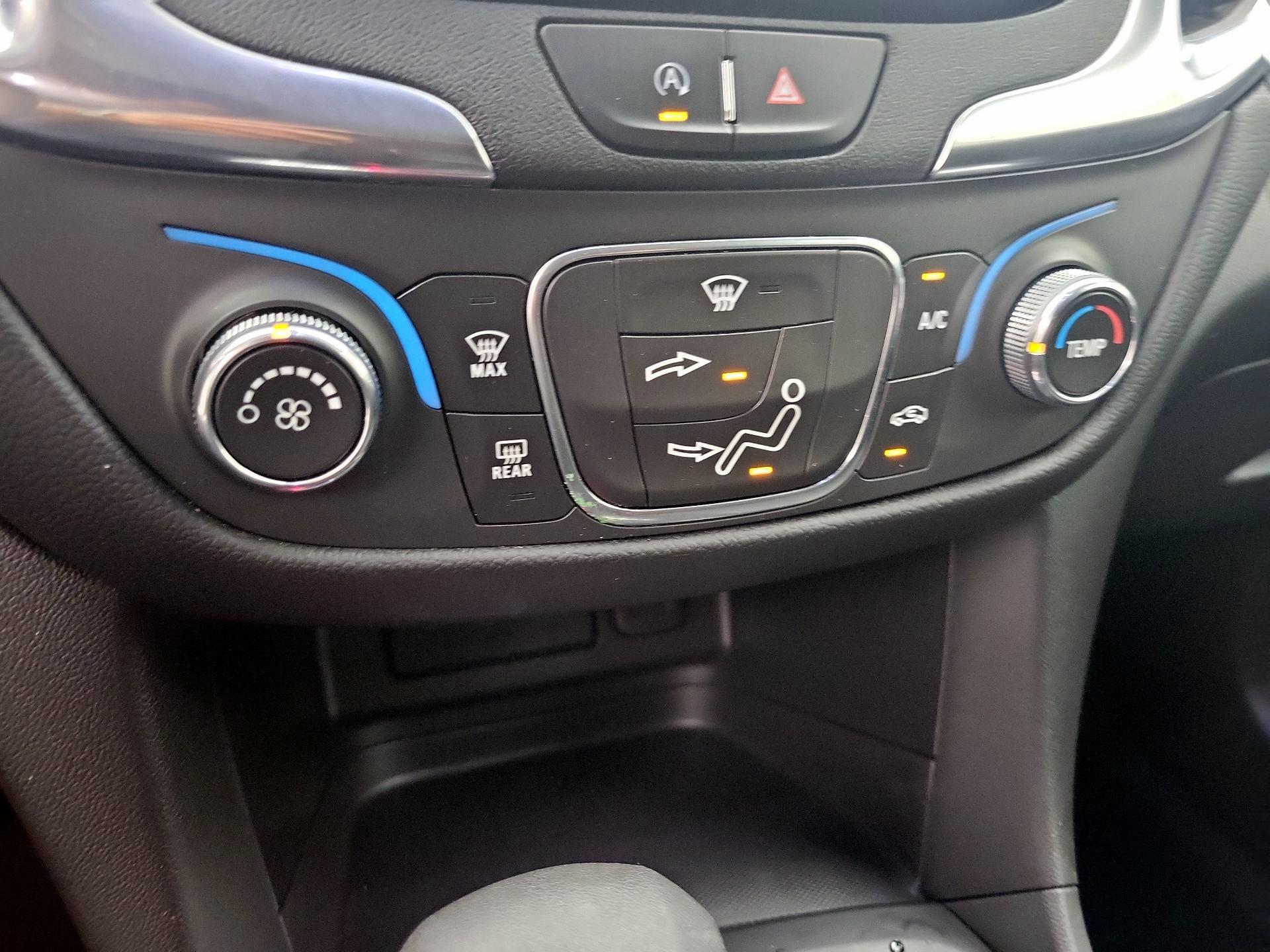 Thumbnail: 2022 Chevrolet Equinox - 16