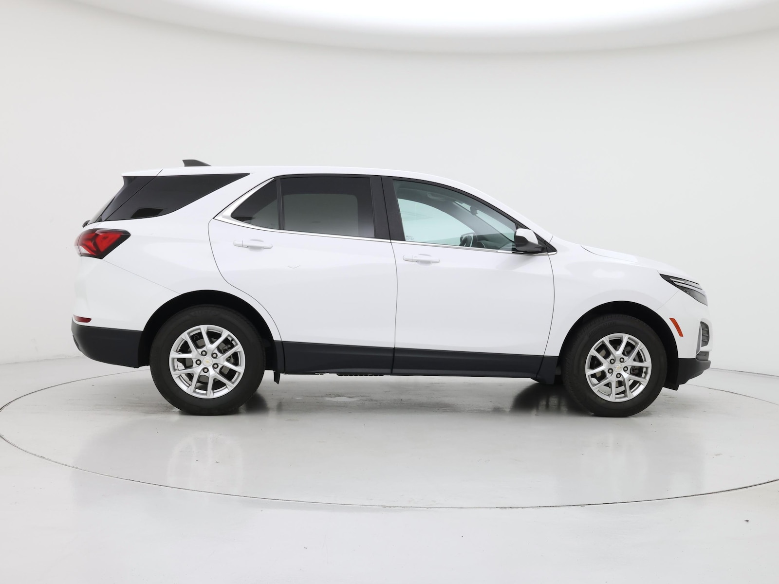 2022 Chevrolet Equinox LT - Photo 8