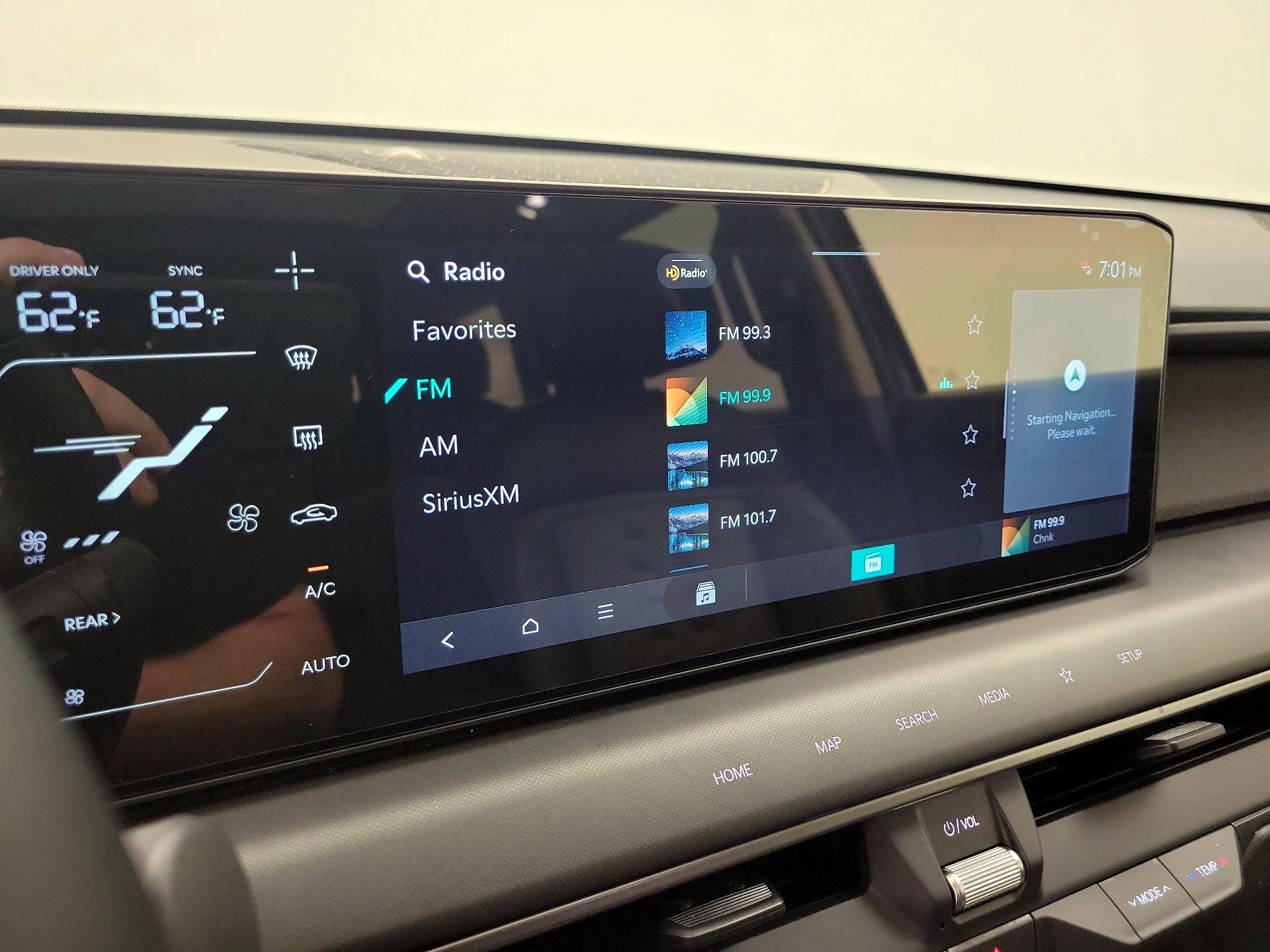Thumbnail: 2025 Kia EV9 - 16