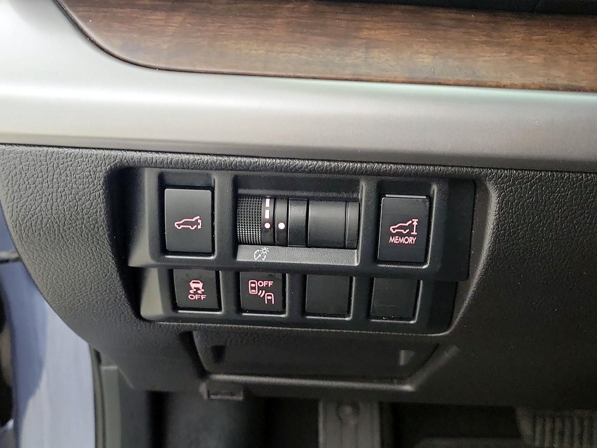Thumbnail: 2016 Subaru Outback - 13
