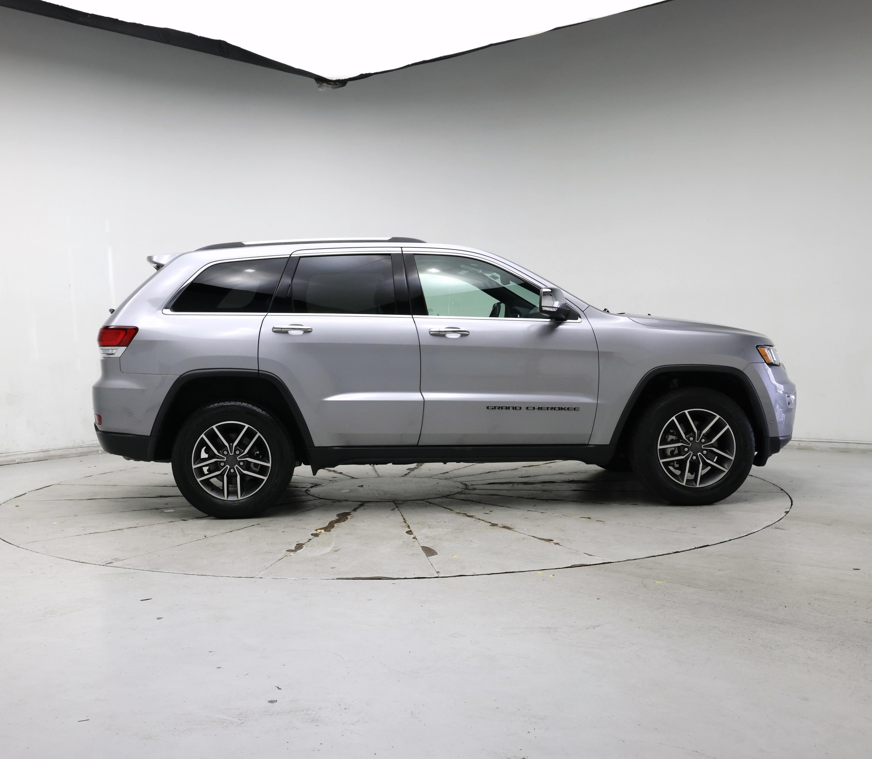 Thumbnail: 2020 Jeep Grand Cherokee - 7