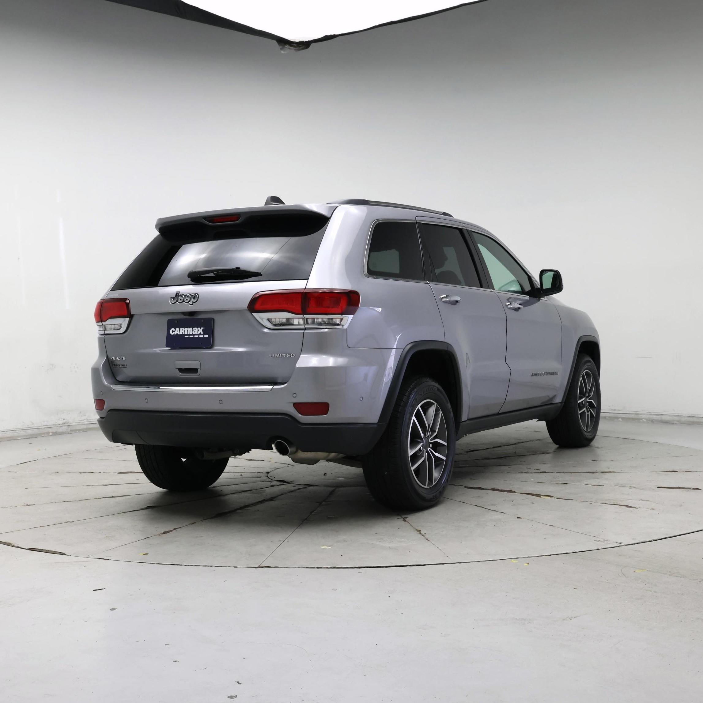 Thumbnail: 2020 Jeep Grand Cherokee - 8