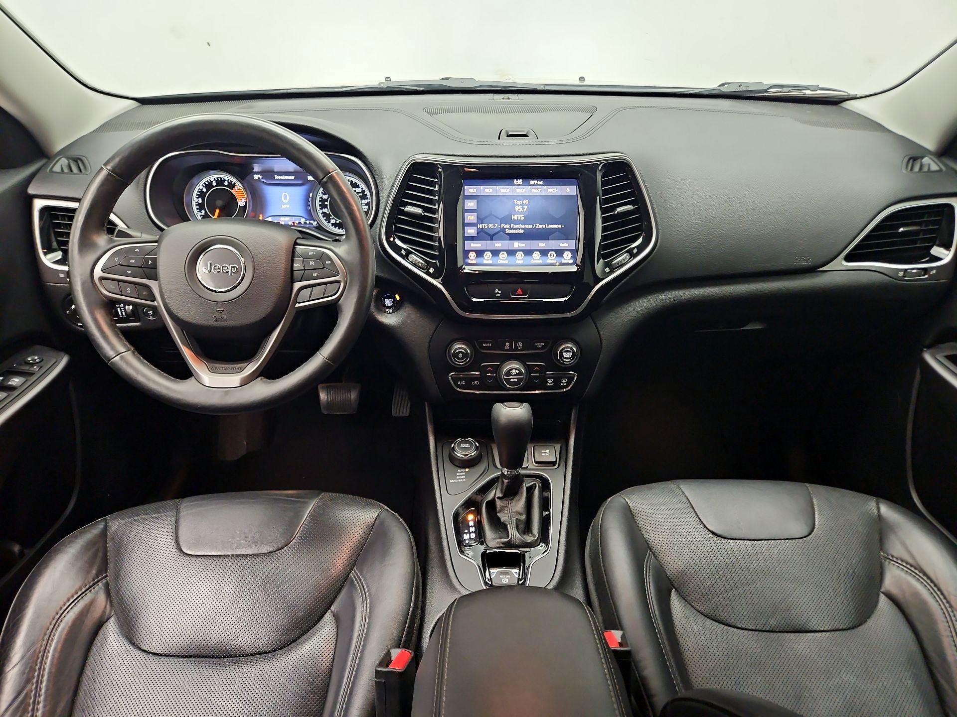 Thumbnail: 2019 Jeep Cherokee - 9