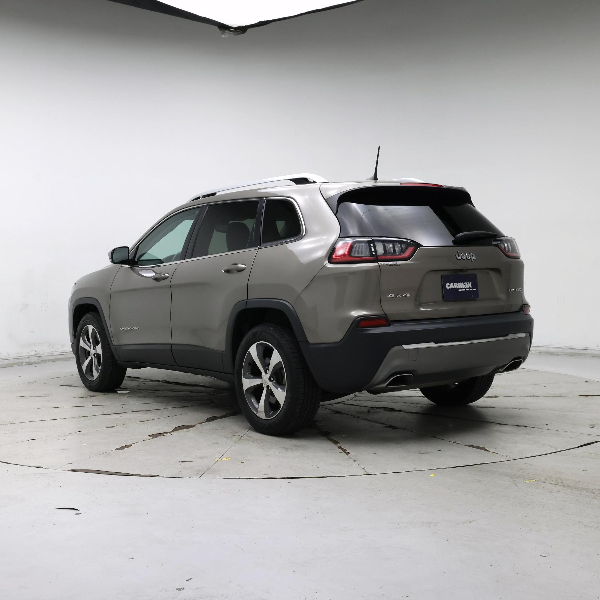 Thumbnail: 2019 Jeep Cherokee - 2