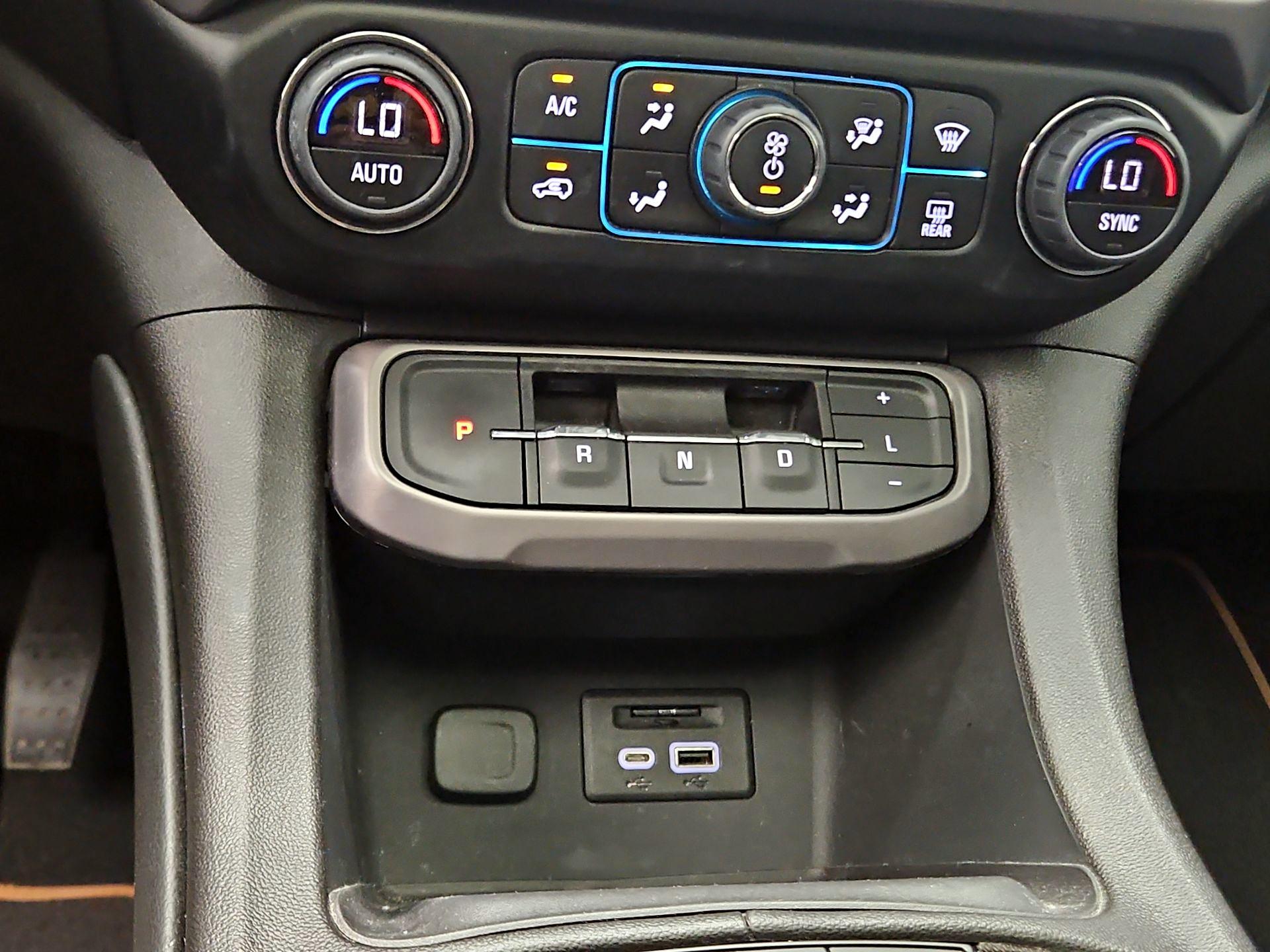 Thumbnail: 2023 GMC Acadia - 18