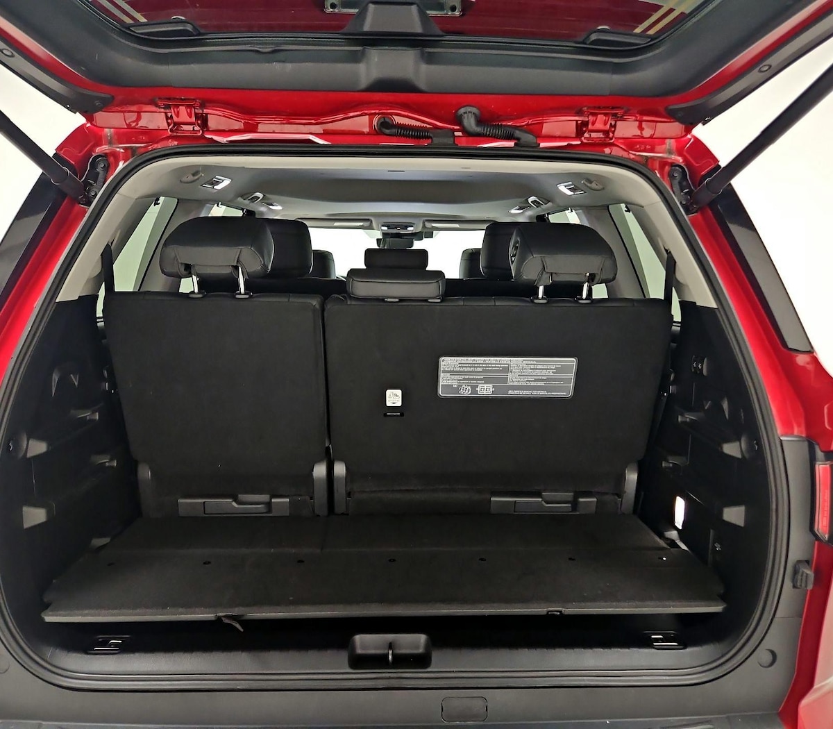 Trunk/Cargo (Seats Up)