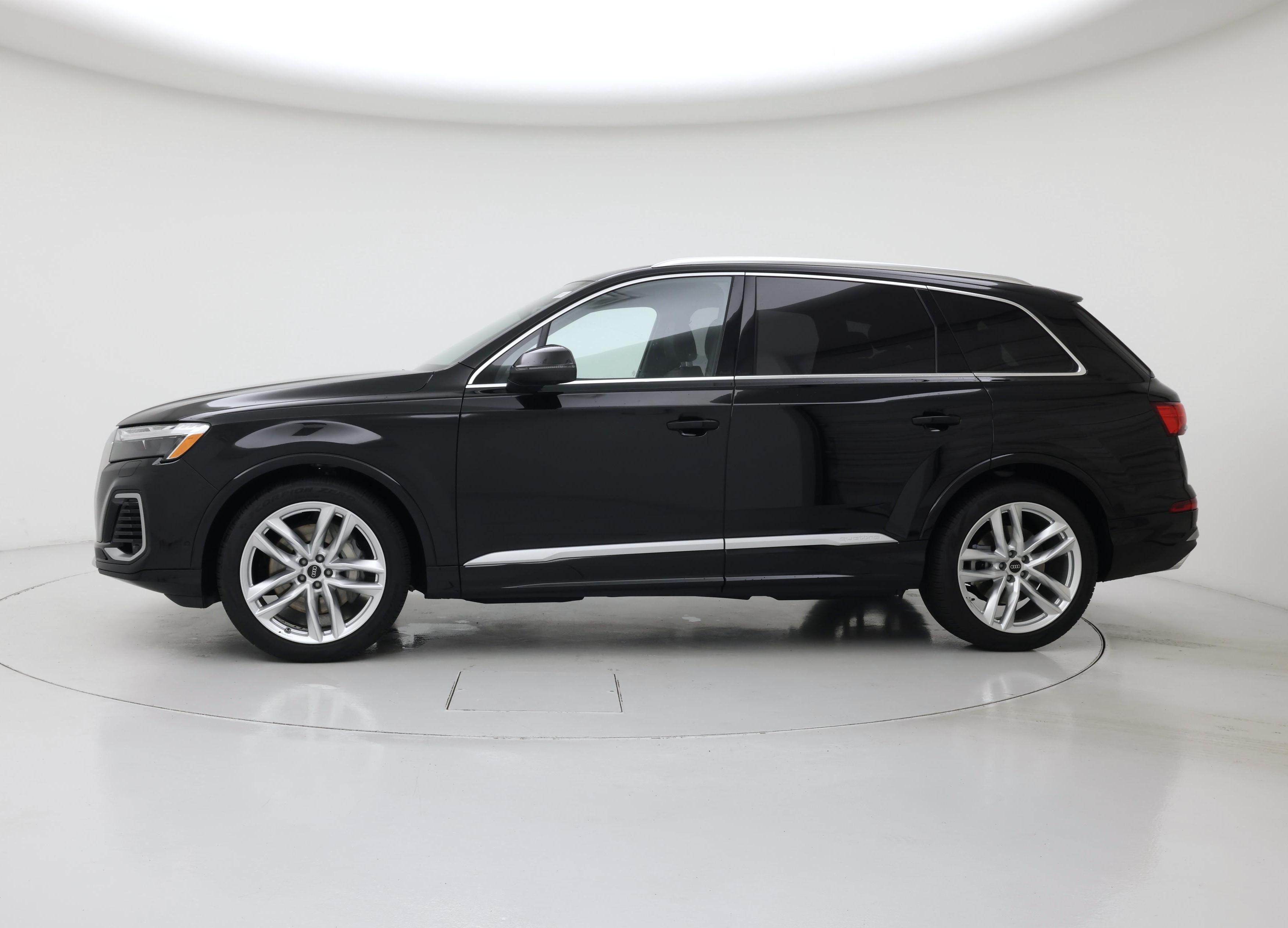 Thumbnail: 2025 Audi Q7 - 3
