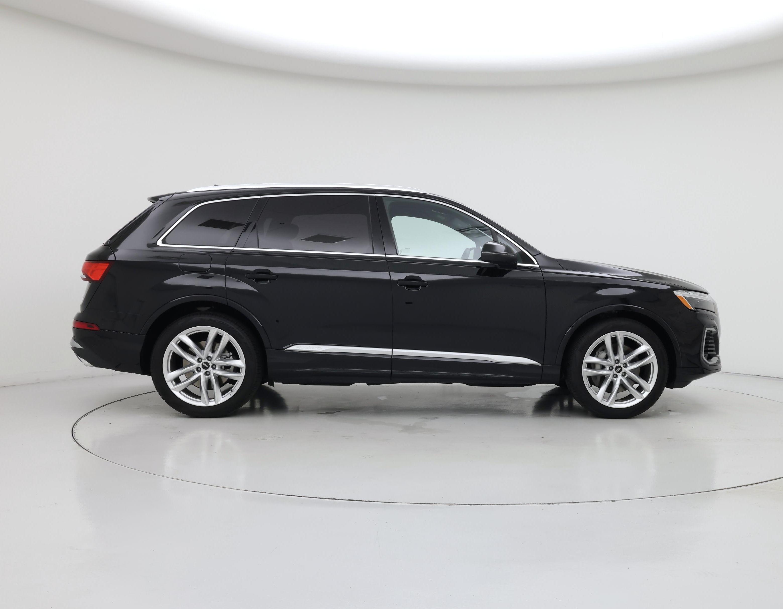 Thumbnail: 2025 Audi Q7 - 7