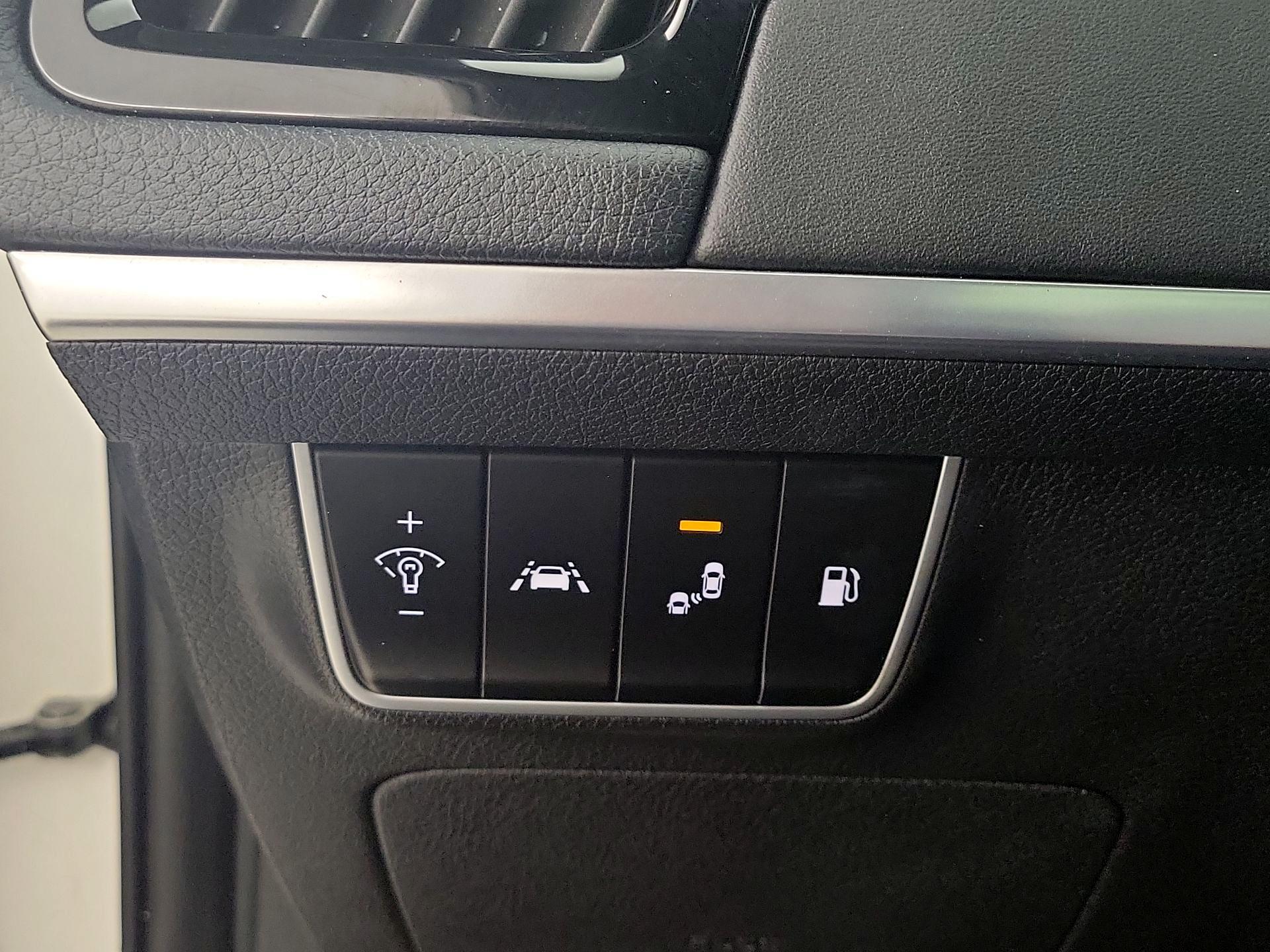 Thumbnail: 2019 Kia Stinger - 13
