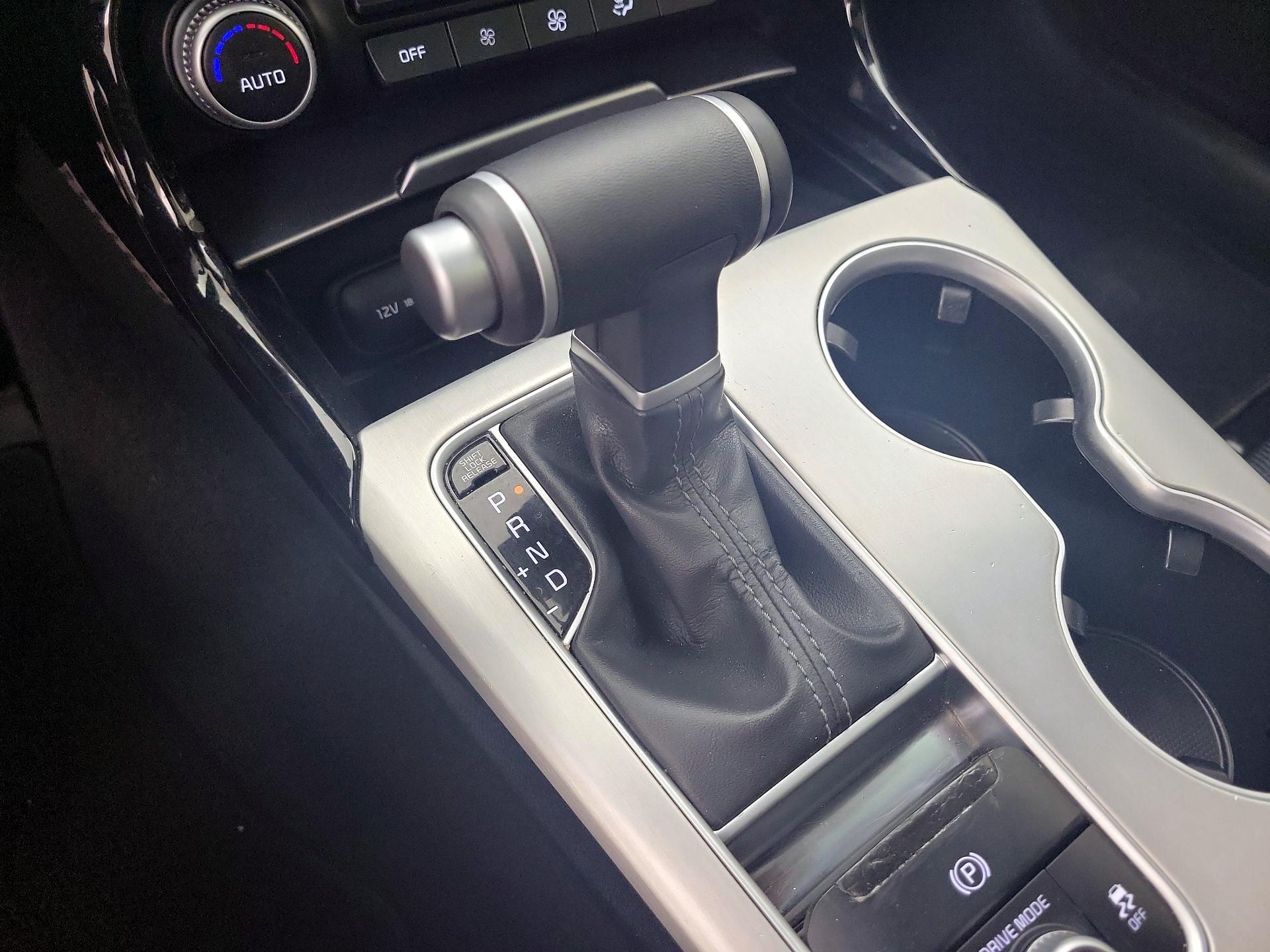 Thumbnail: 2019 Kia Stinger - 17