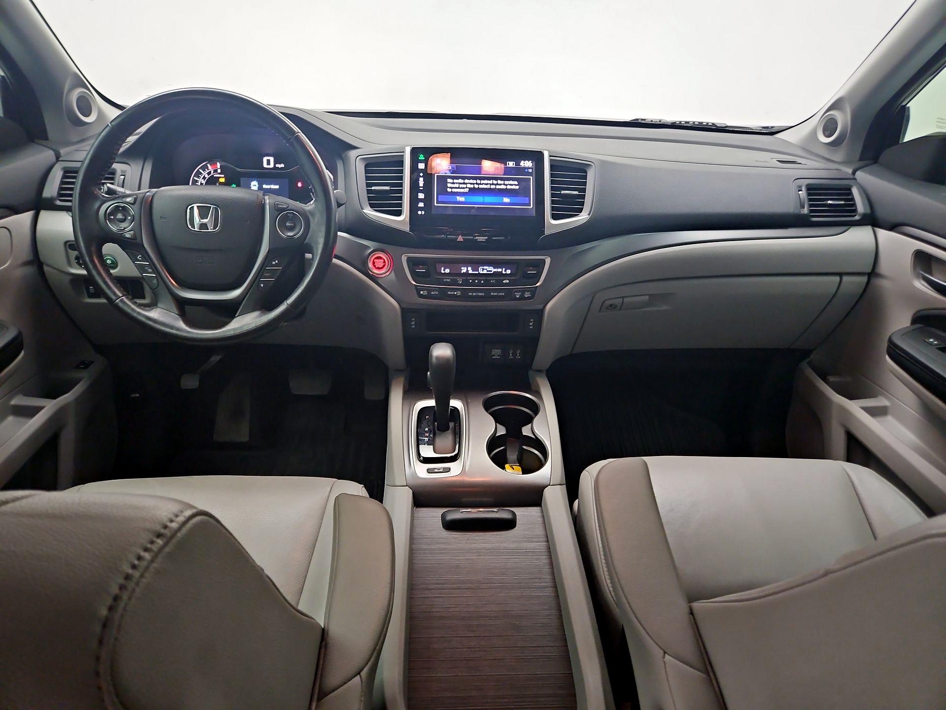 Thumbnail: 2016 Honda Pilot - 9