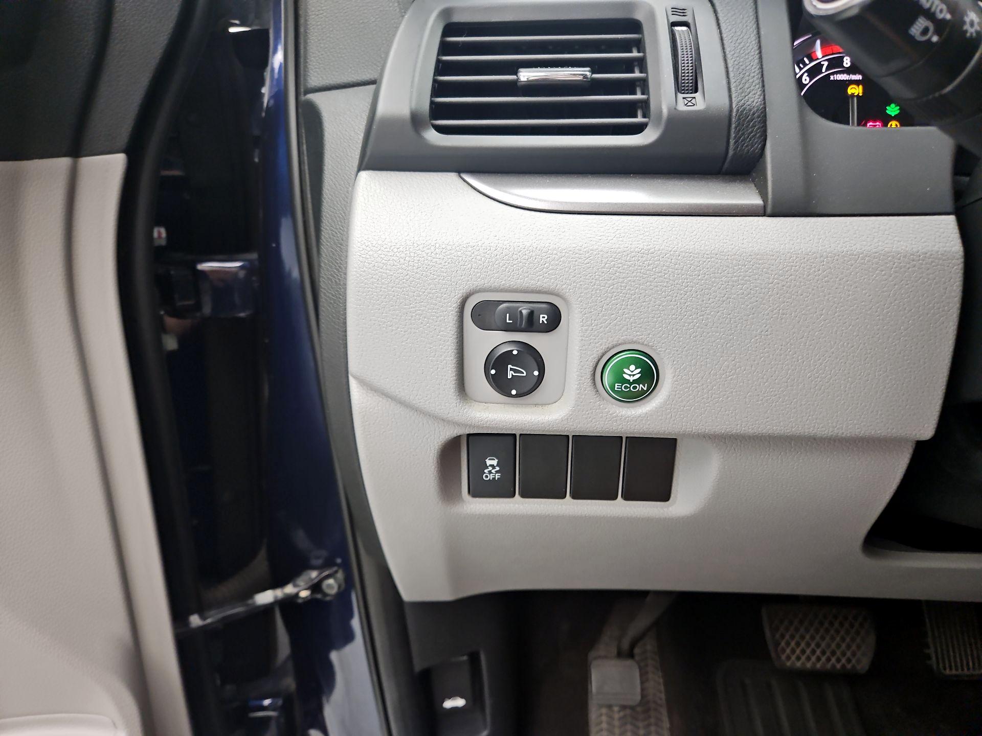Thumbnail: 2016 Honda Pilot - 13