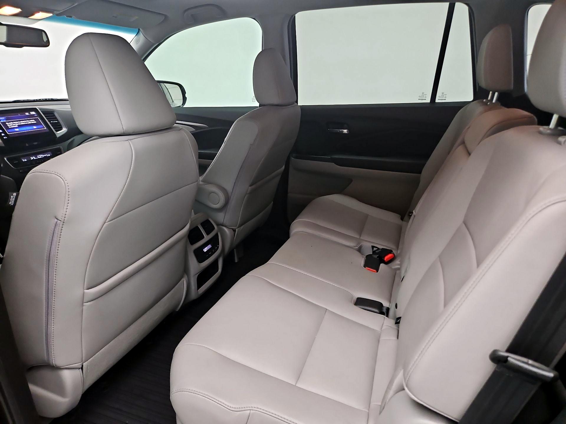 Thumbnail: 2016 Honda Pilot - 20