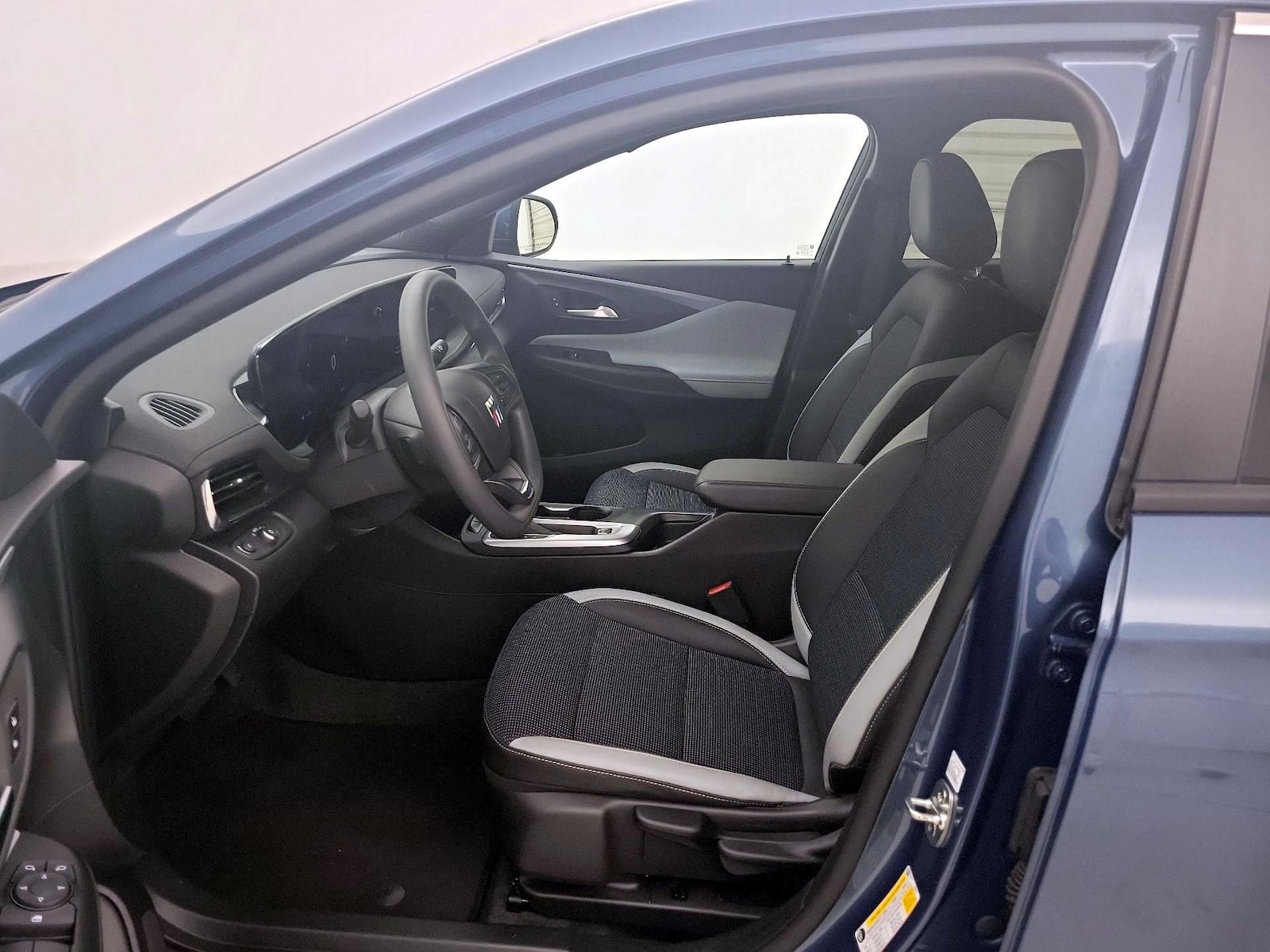 2025 Buick Envista Preferred - Photo 12