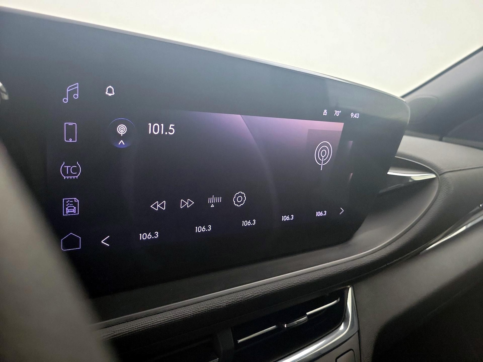 2025 Buick Envista Preferred - Photo 16