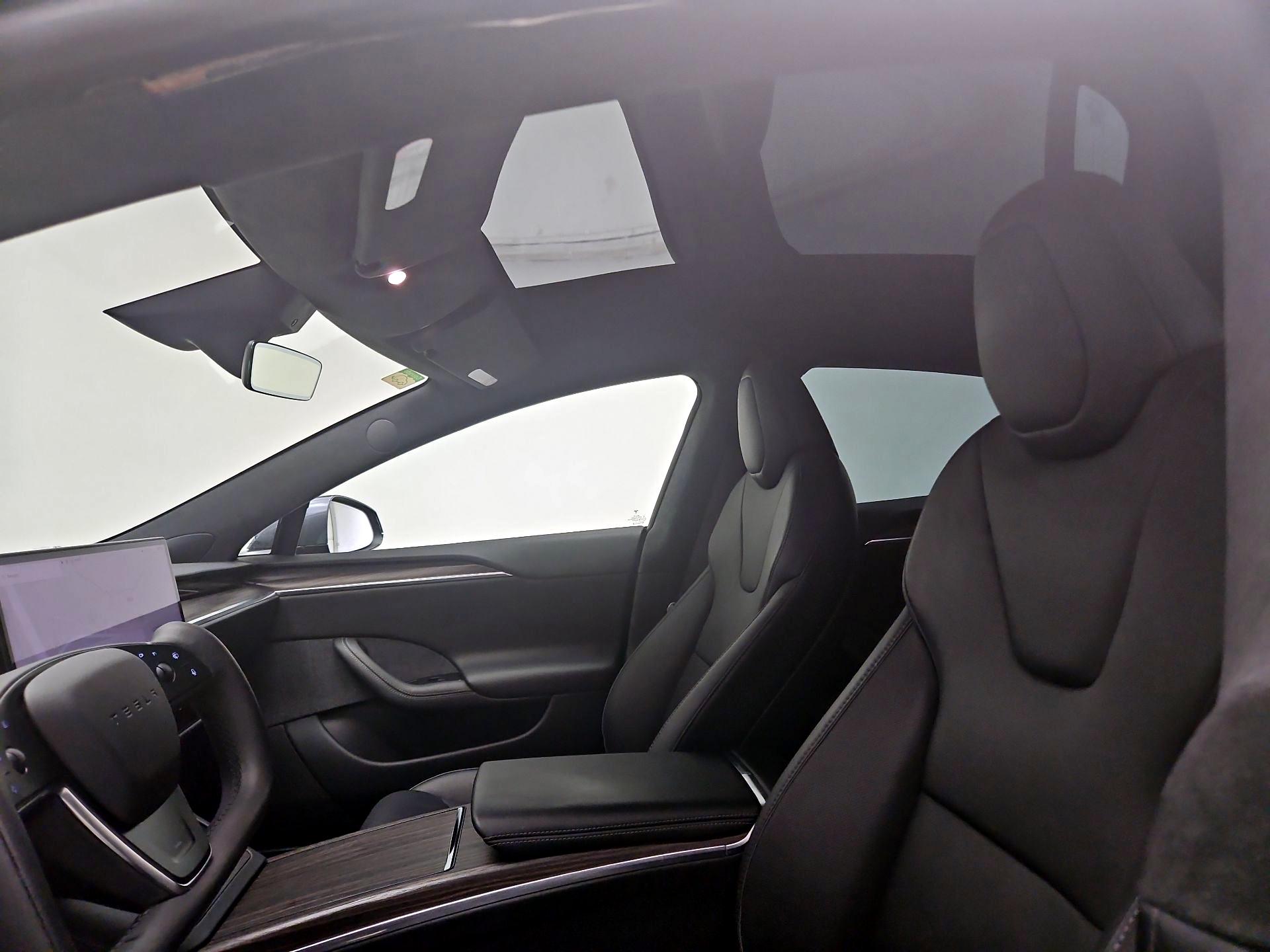 Thumbnail: 2021 Tesla Model S - 18