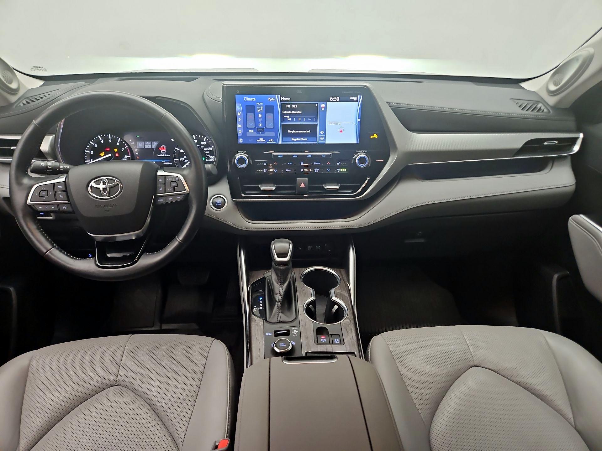 Thumbnail: 2020 Toyota Highlander - 9