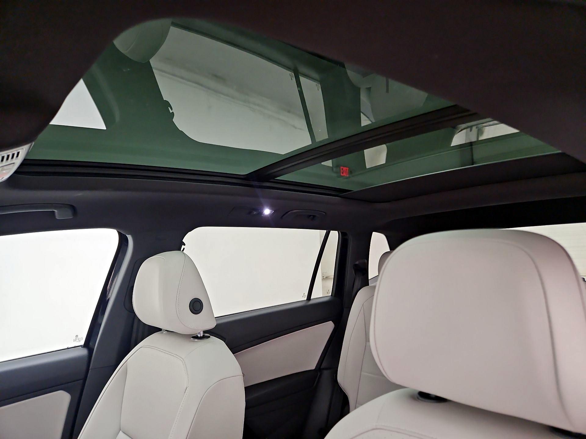 Thumbnail: 2021 Volkswagen Tiguan - 19