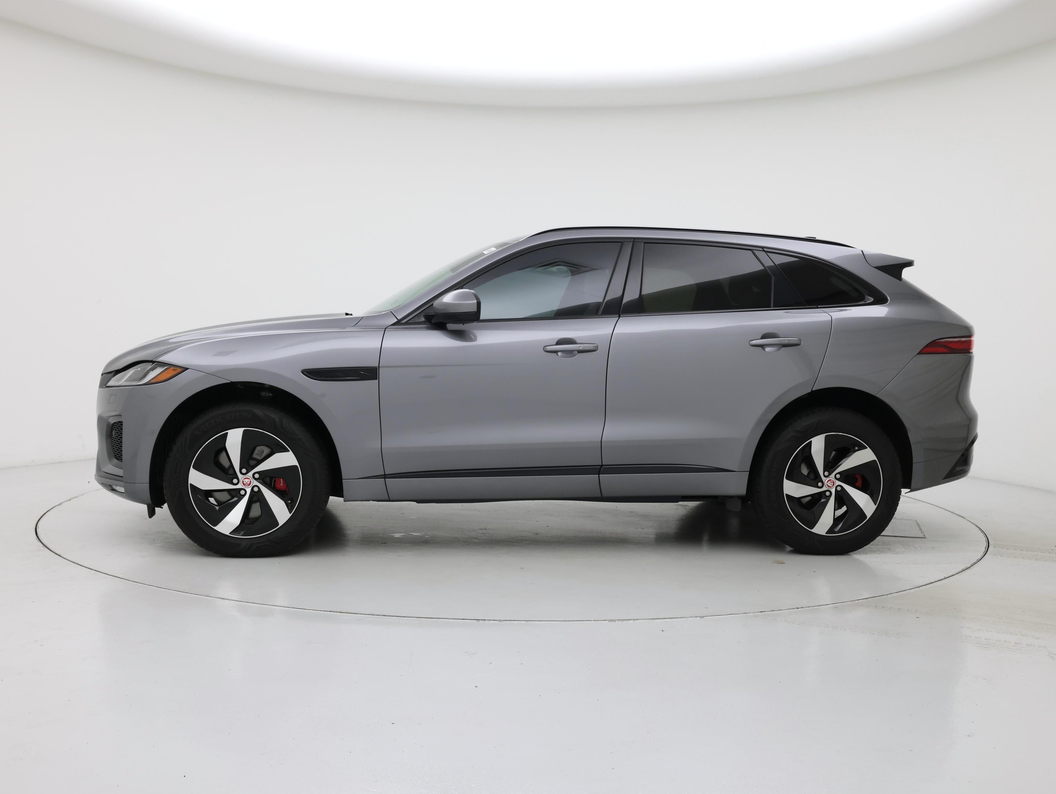 Thumbnail: 2023 Jaguar F-Pace - 3
