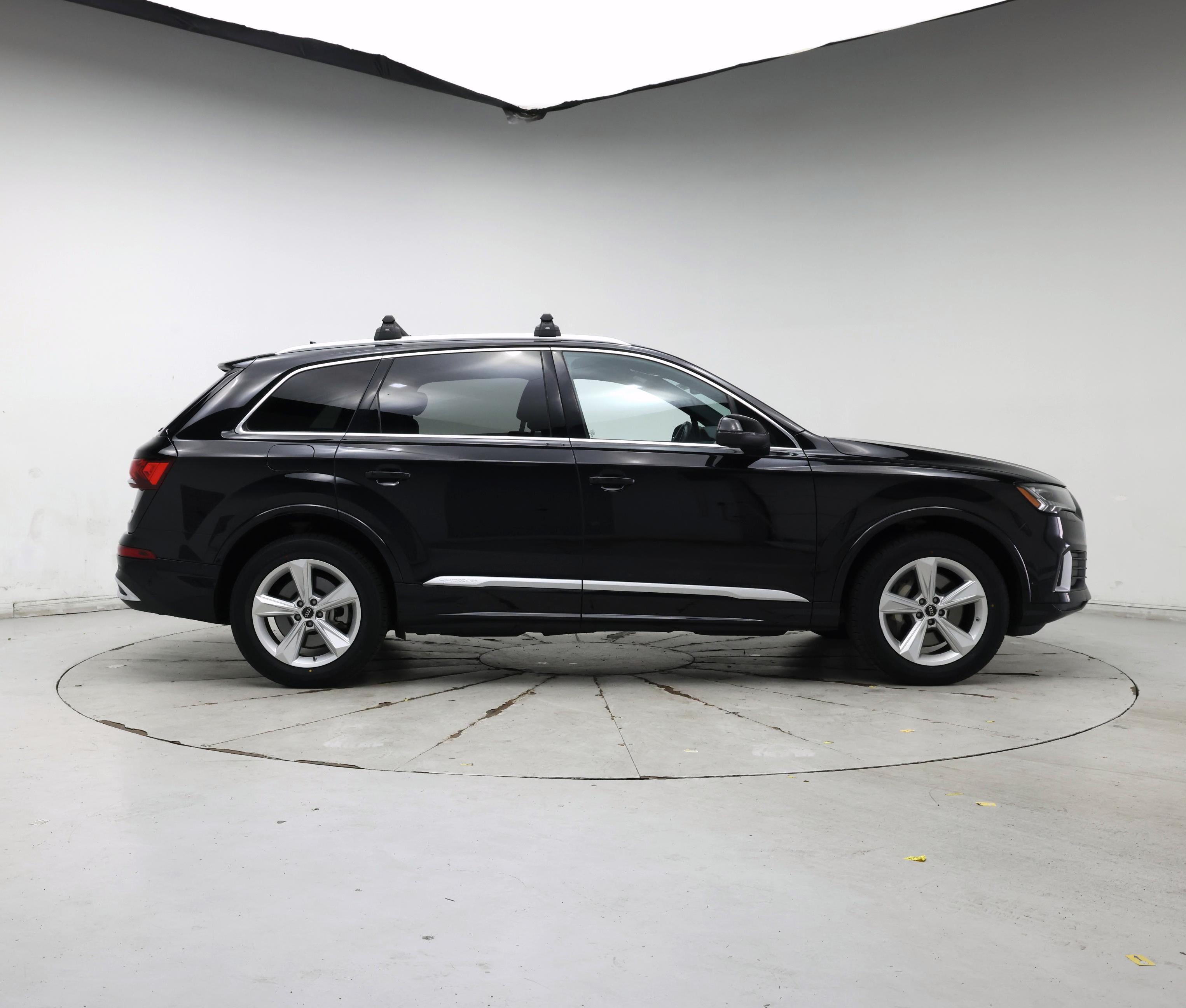 Thumbnail: 2023 Audi Q7 - 7