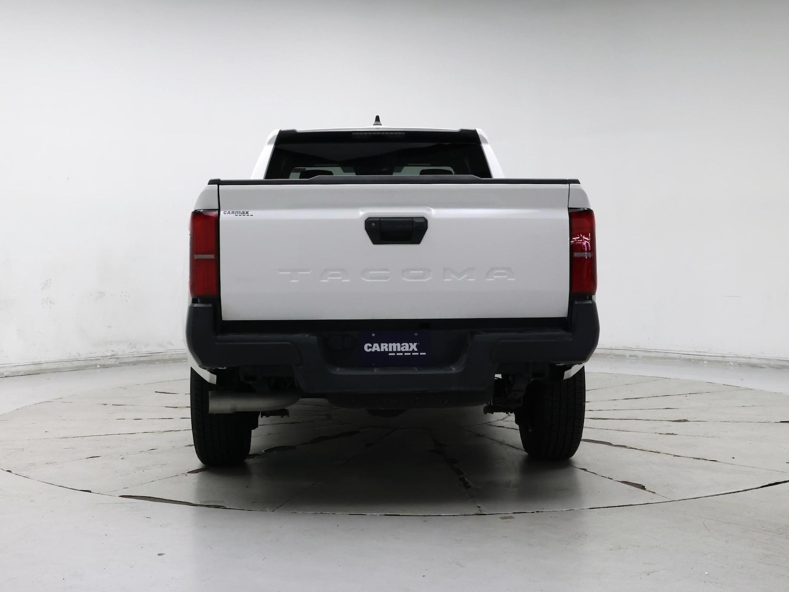 2024 Toyota Tacoma SR - Photo 7