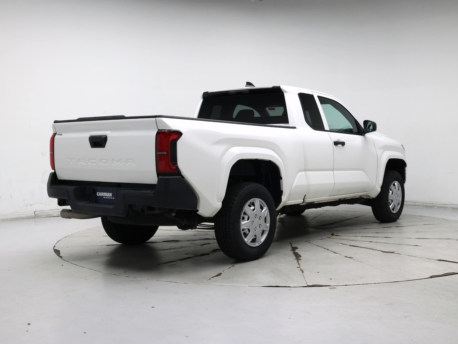 2024 Toyota Tacoma SR - Photo 9