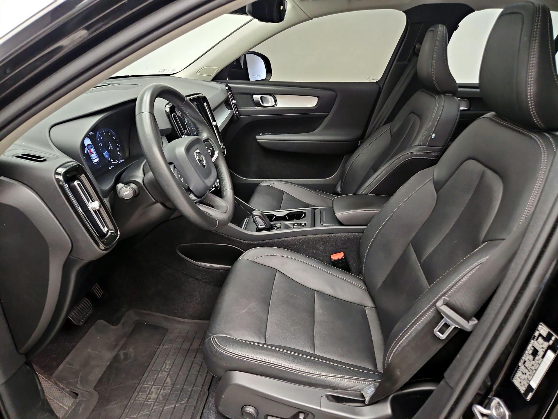 Thumbnail: 2020 Volvo XC40 - 11