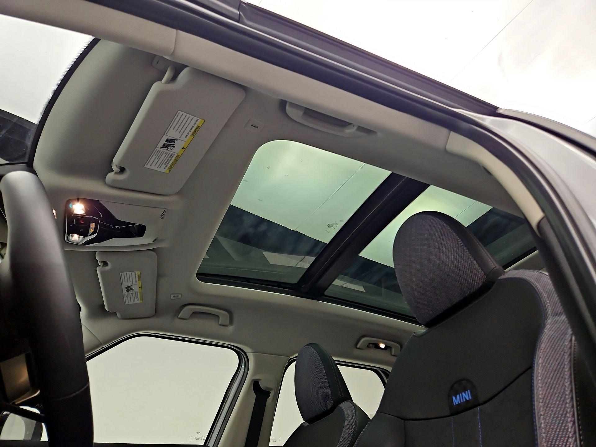 Thumbnail: 2025 MINI Cooper Countryman - 18