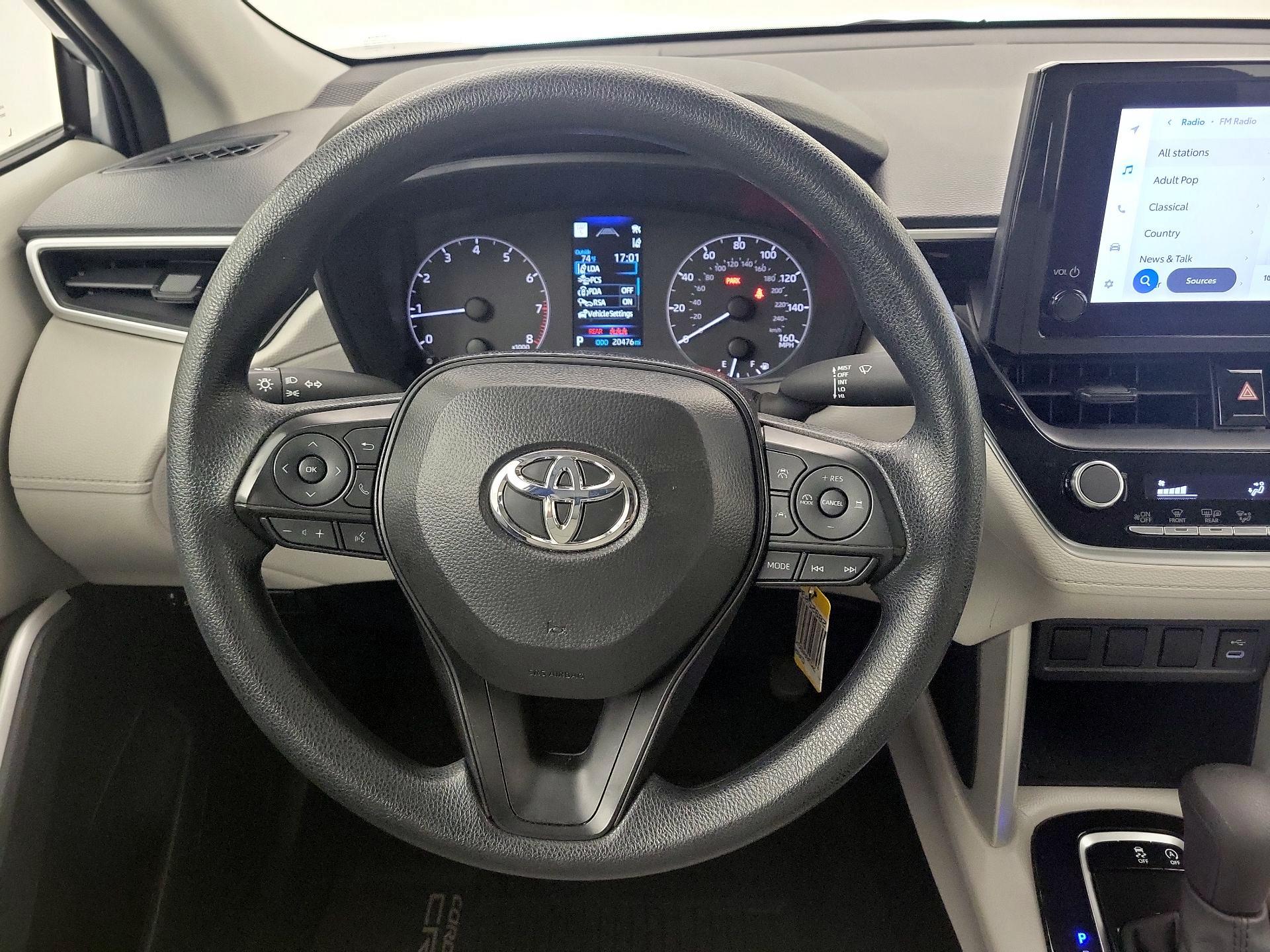 Thumbnail: 2025 Toyota Corolla Cross - 10